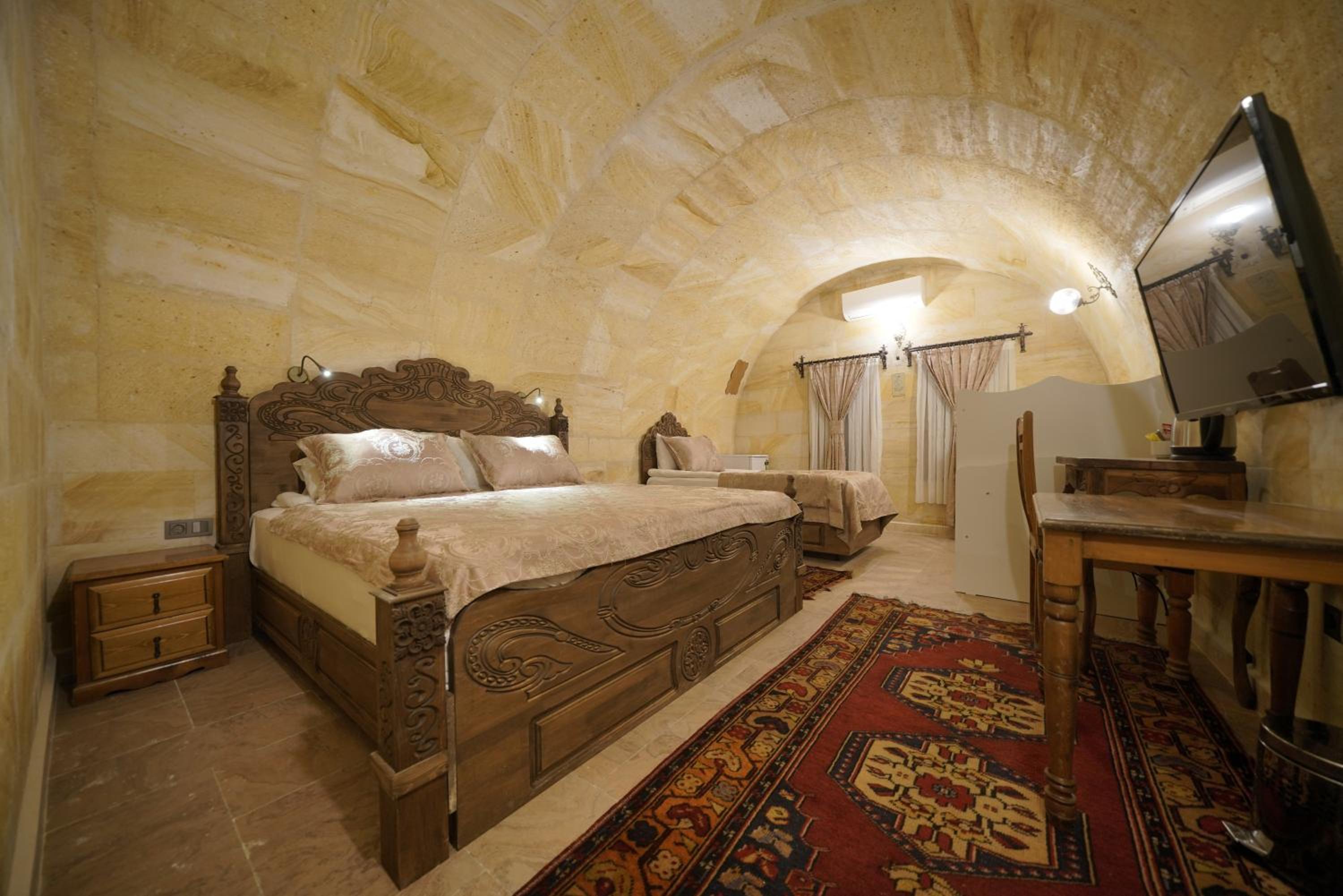 Walnut House Otel - Image 20