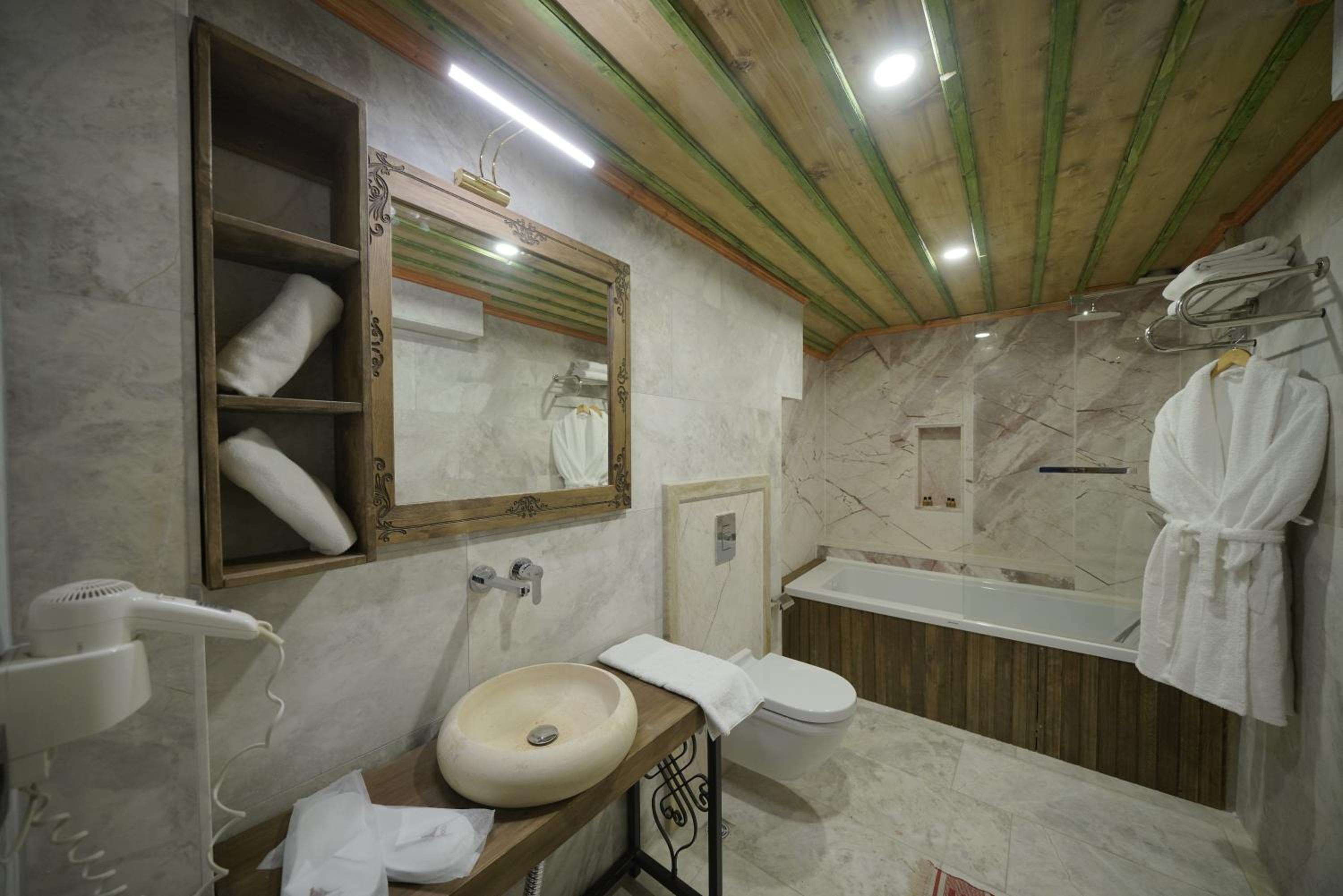 Walnut House Otel - Image 57