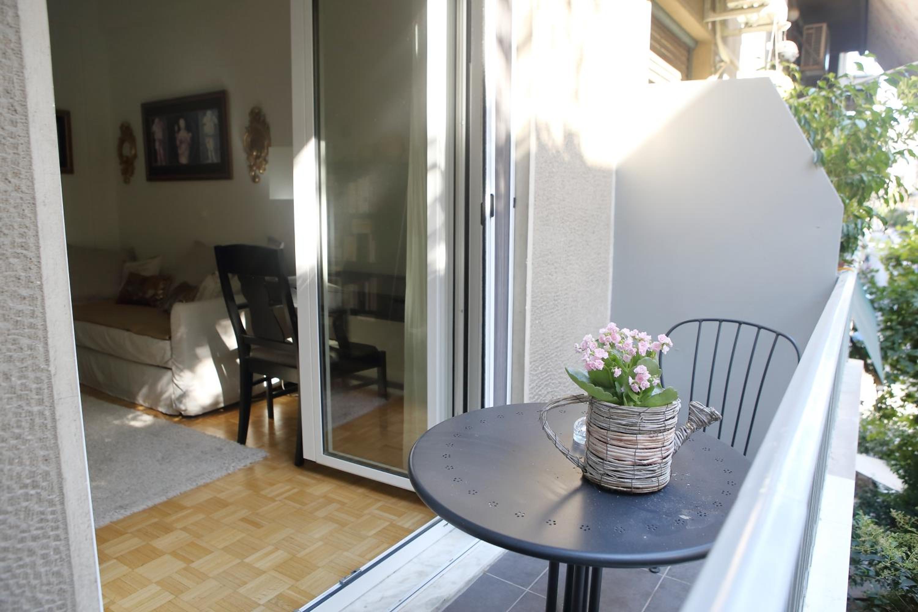 VZ Athens Apartment