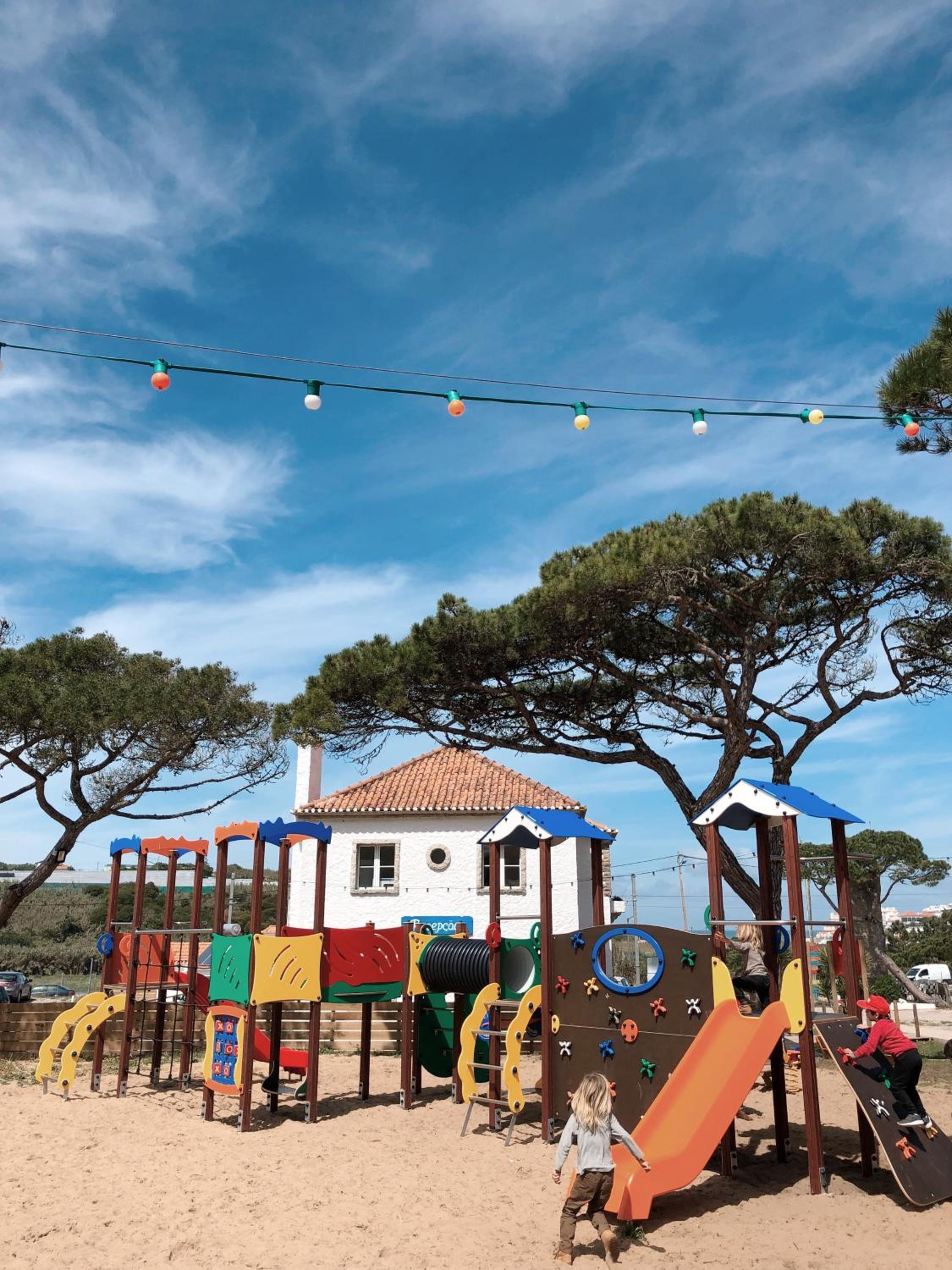 Oasis Backpackers Hostel Sintra Surf