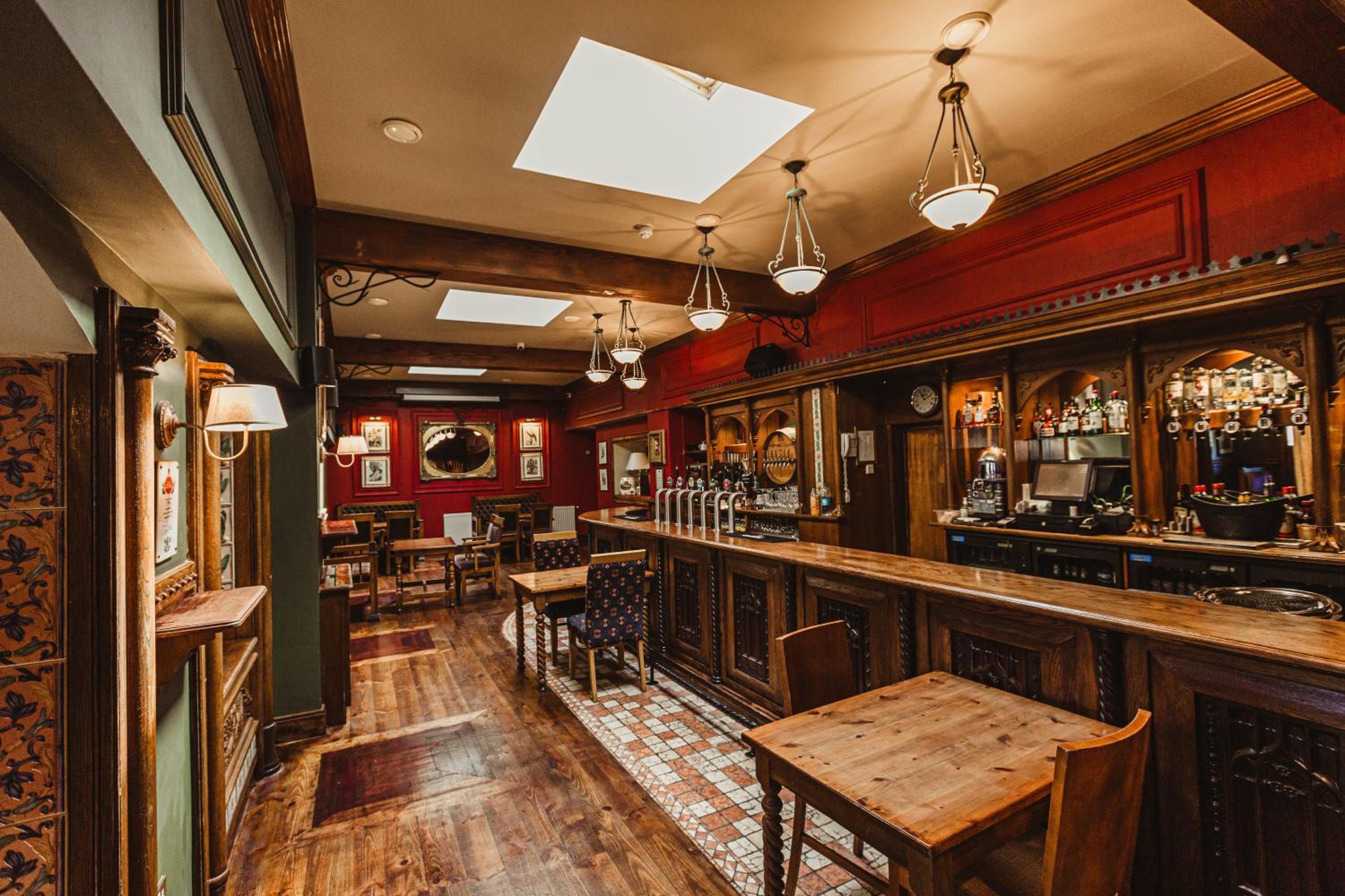 Hamlet Court Hotel
