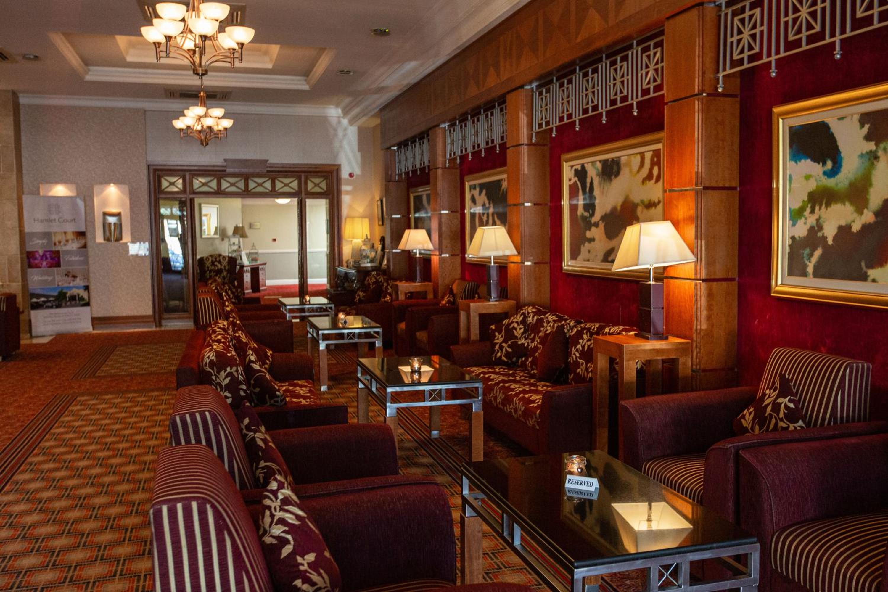 Hamlet Court Hotel