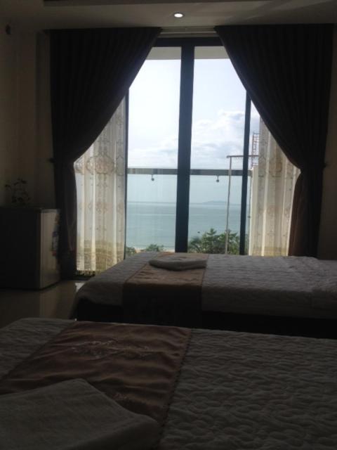 Au Lac Hotel