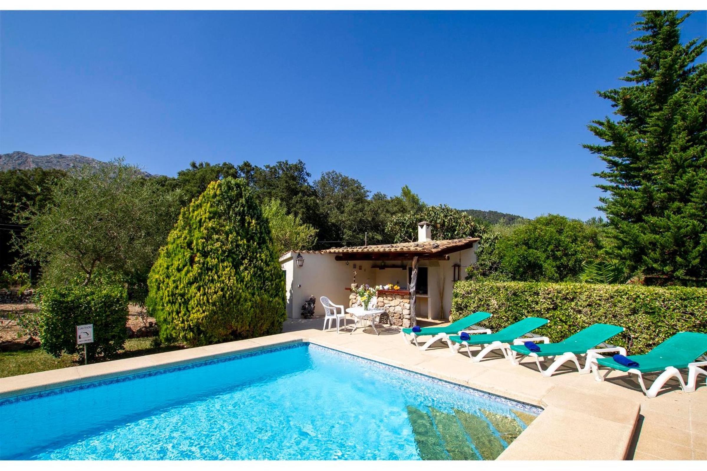 VILLA La Plana view 2