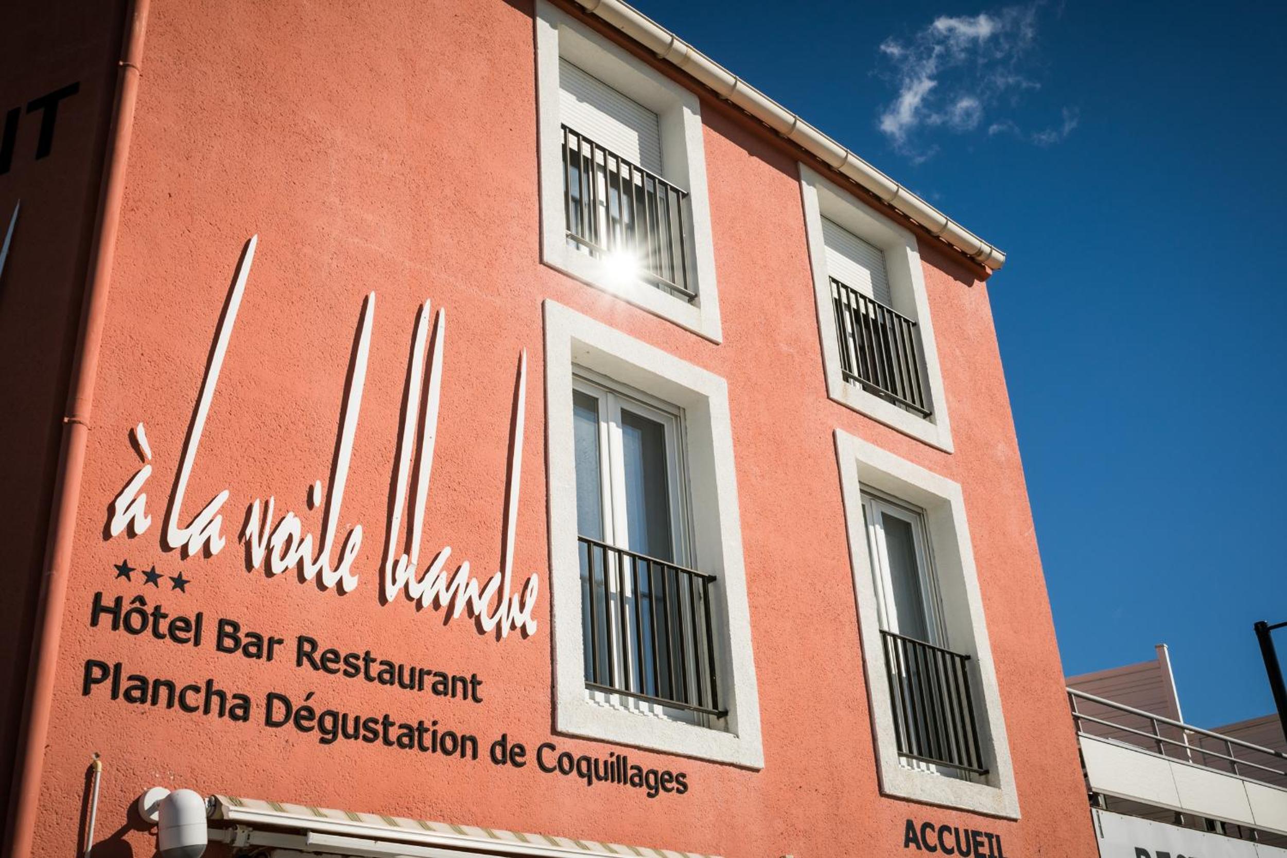 Hotel A La Voile Blanche - Image 1