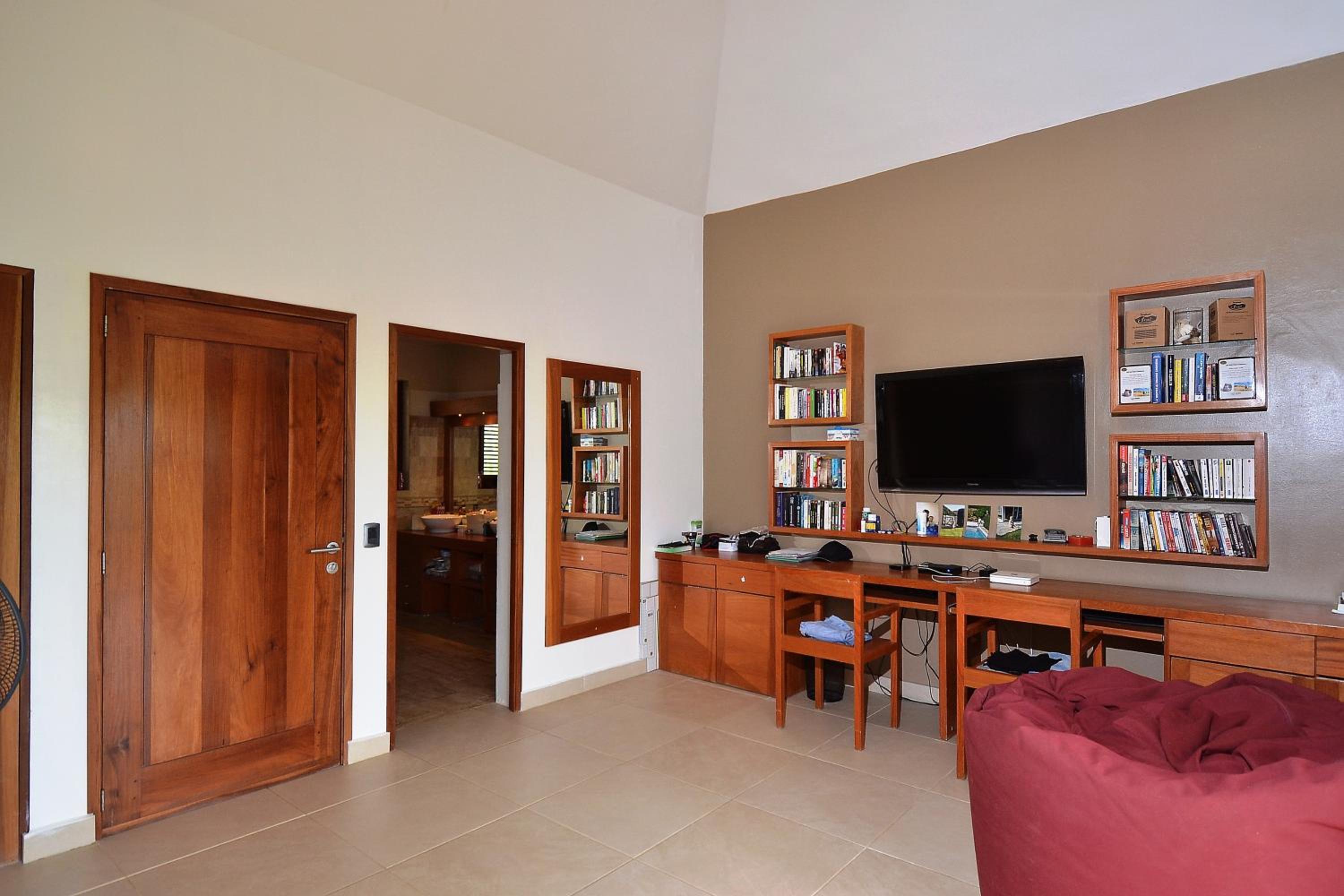 Las Terrenas Front Beach And Garden Villa with private staff view 3