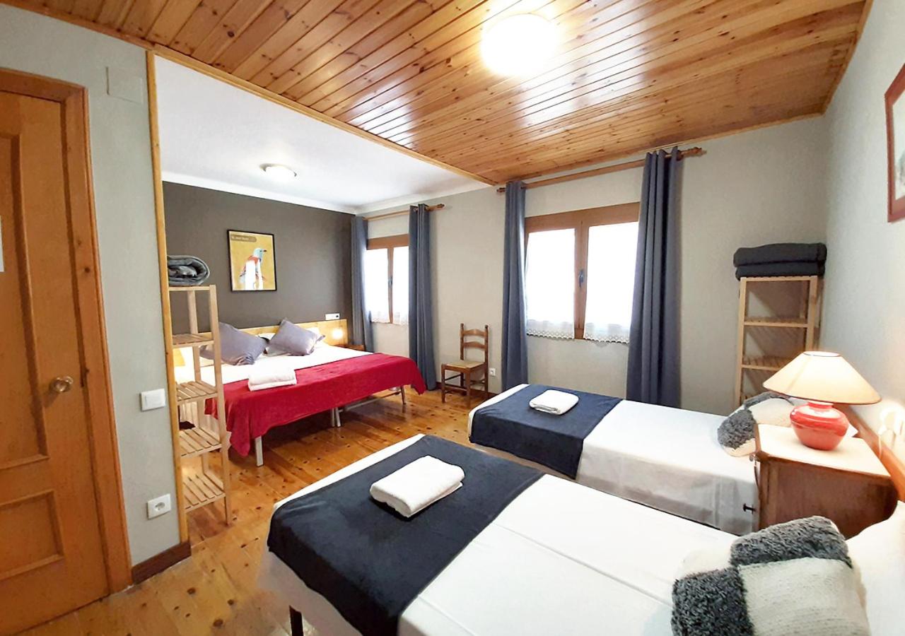 Hostal Fonda Prat view 2