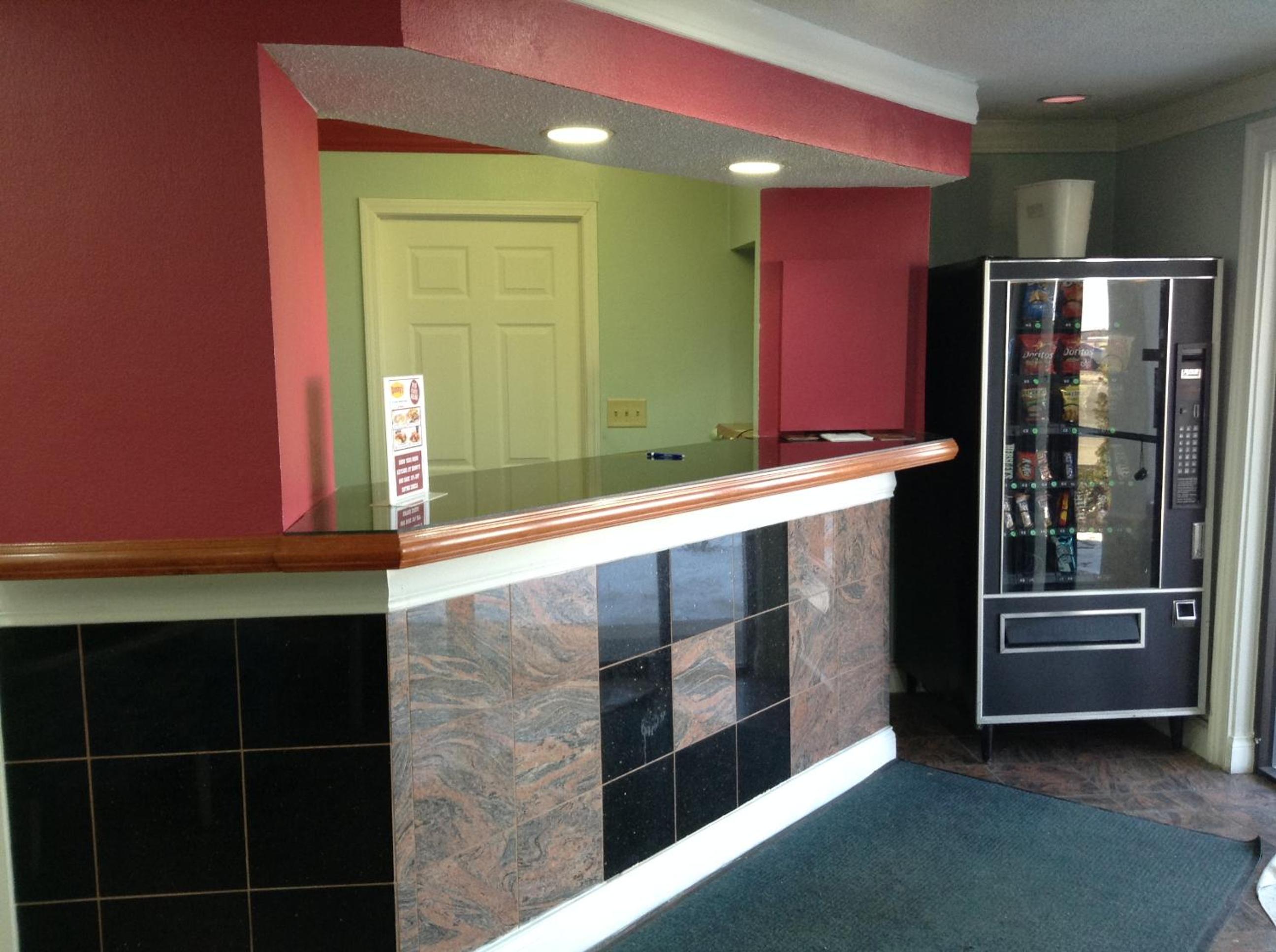 Lebanon Vacations - Crossroads Inn - Property Image 12