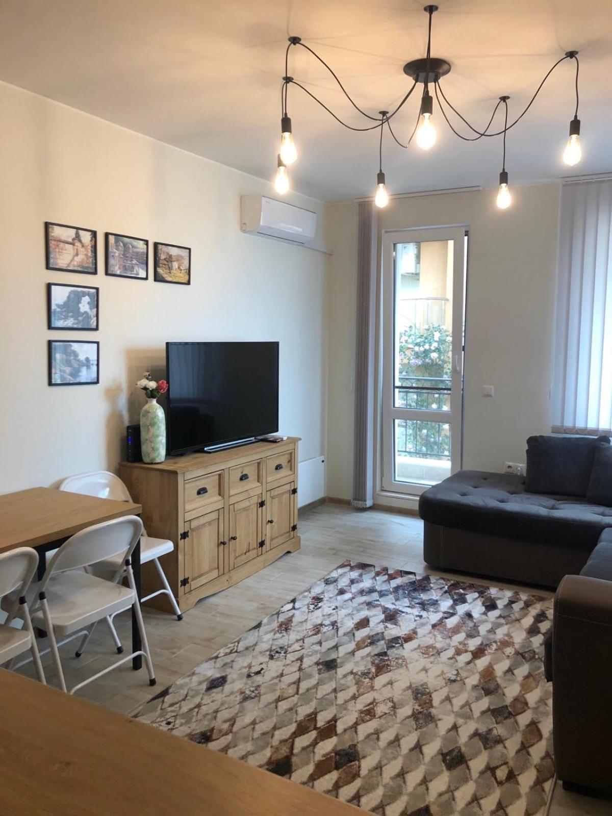 habitat Sea View Apartment Varna