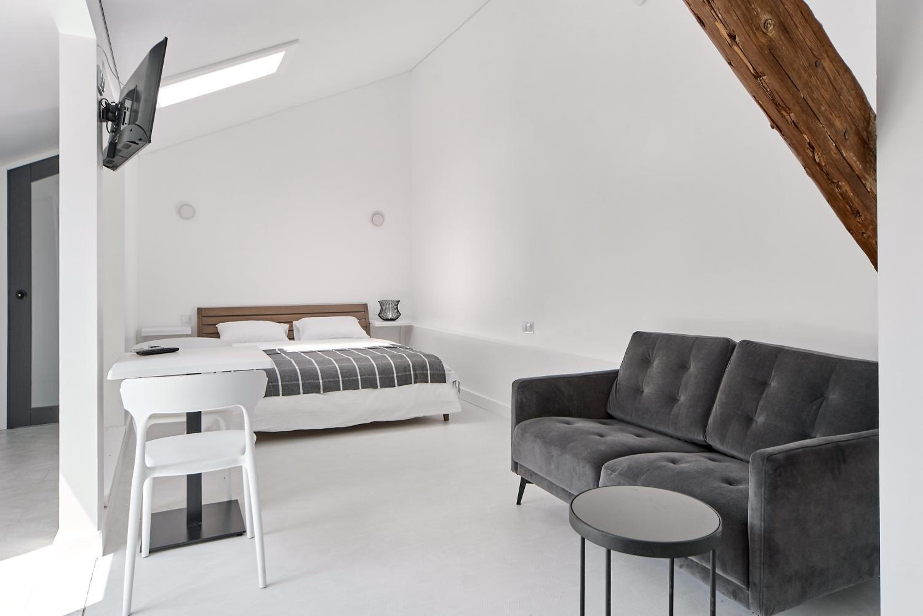 White Door Apartments Mansard Heart of Odessa 2 view 3