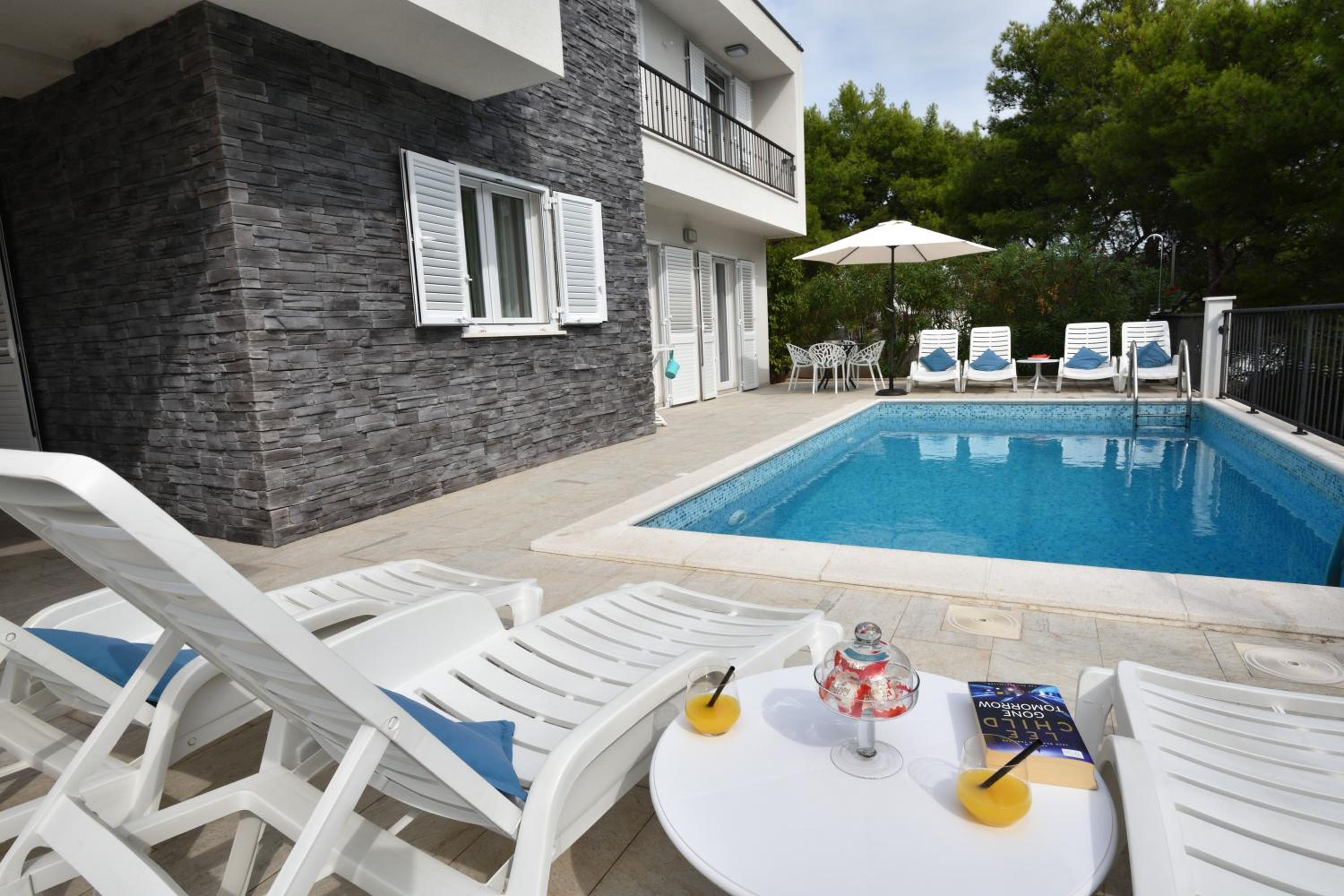 Apartments Nika photo 3