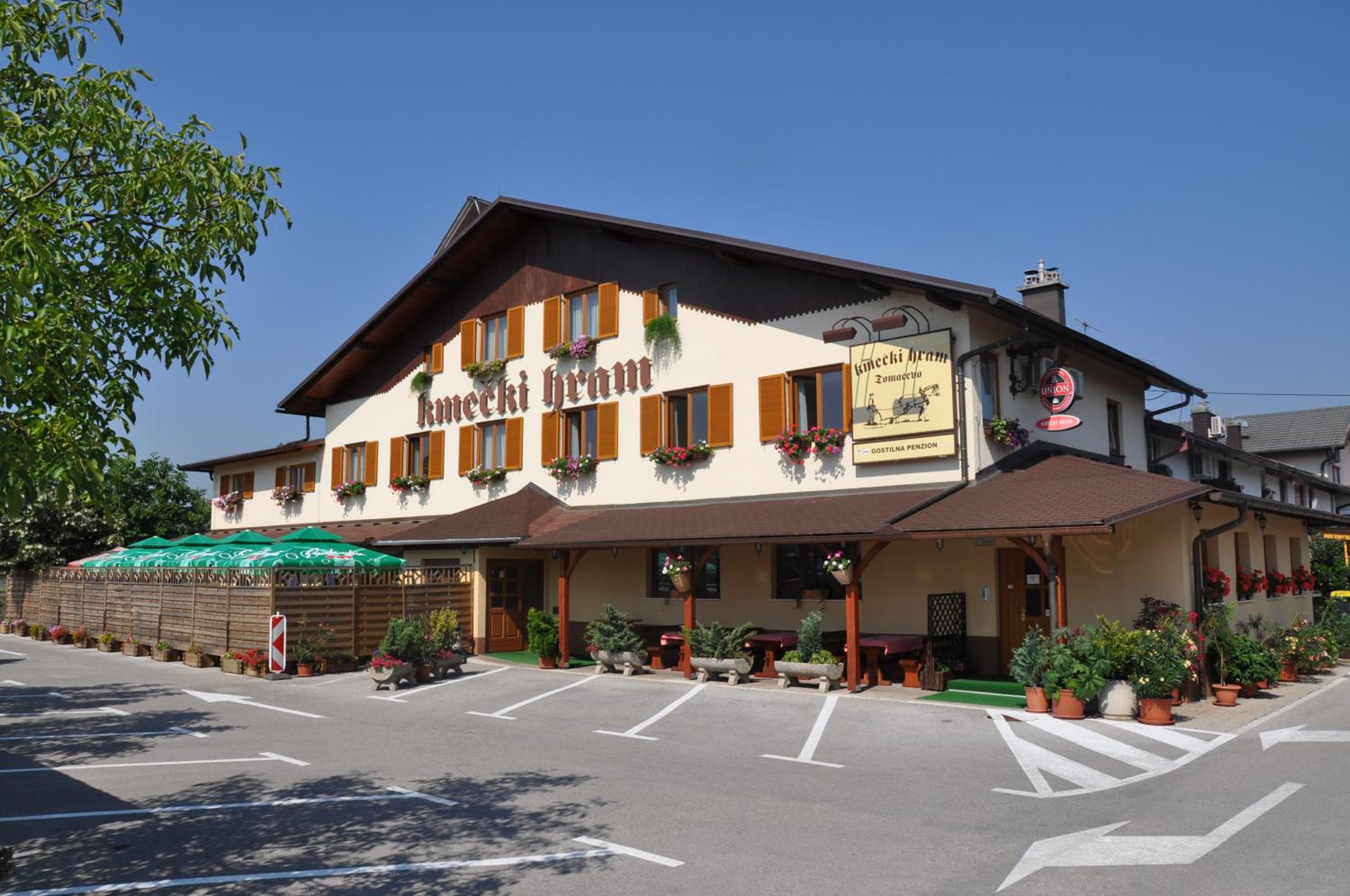 Hotel Penzion Kmečki Hram - Image 1