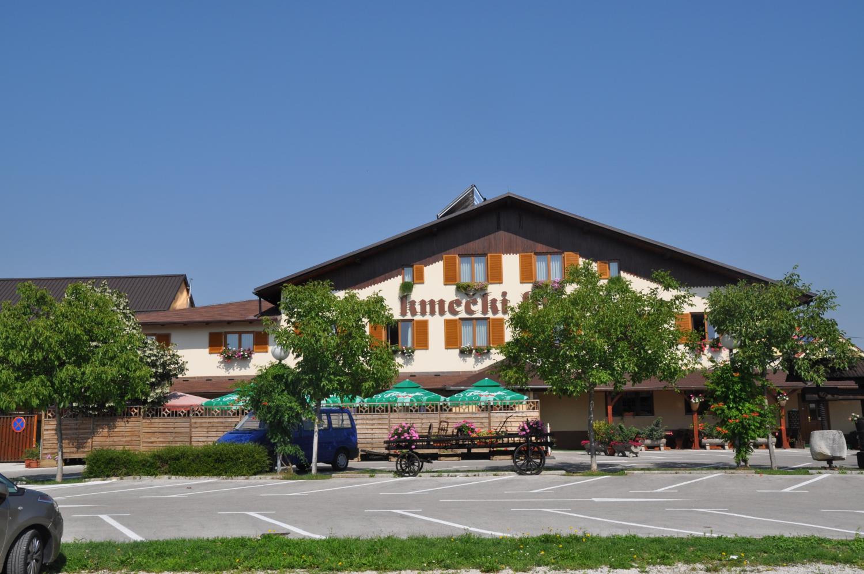 Penzion Kmečki Hram