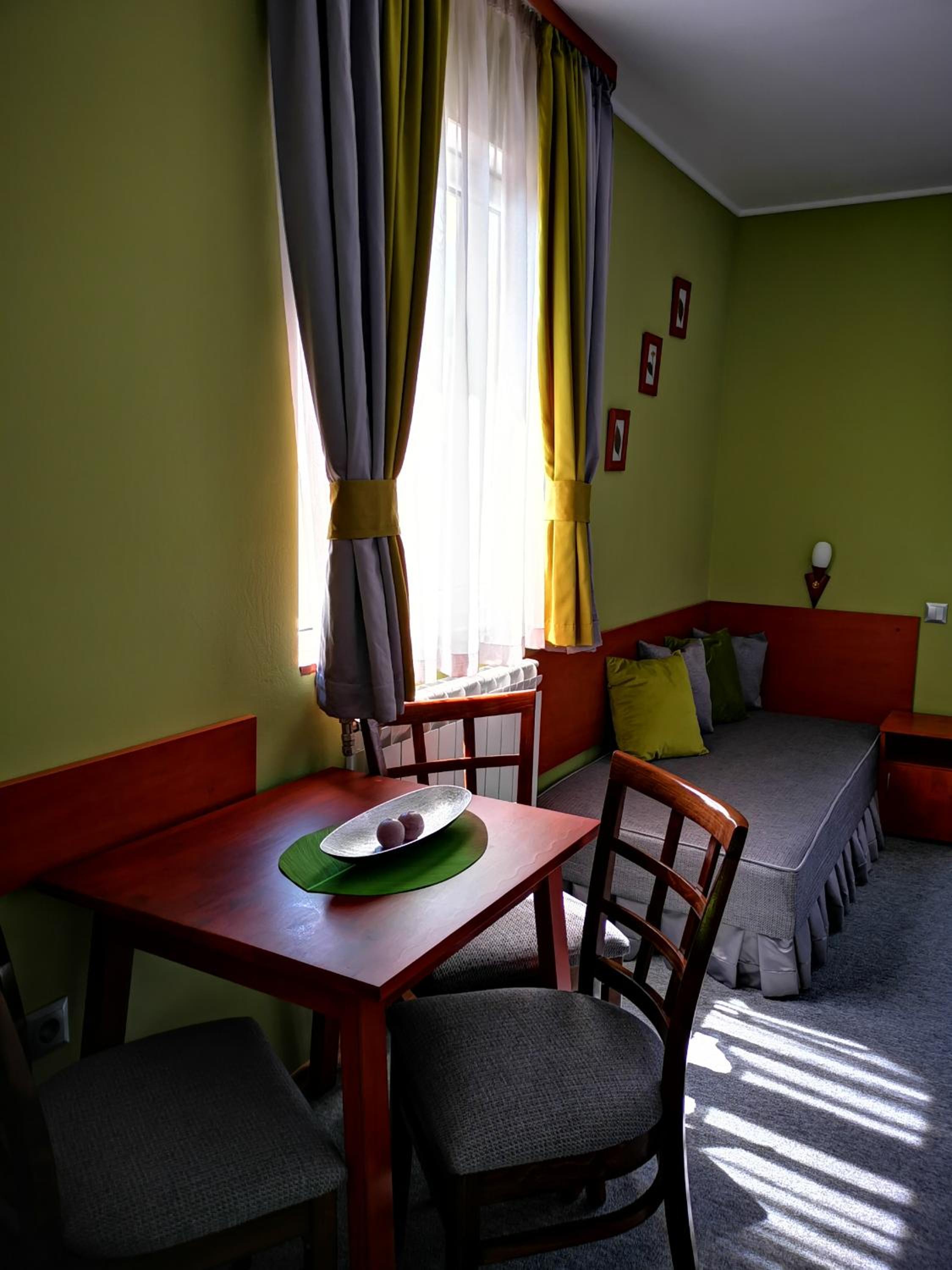 Zigen House