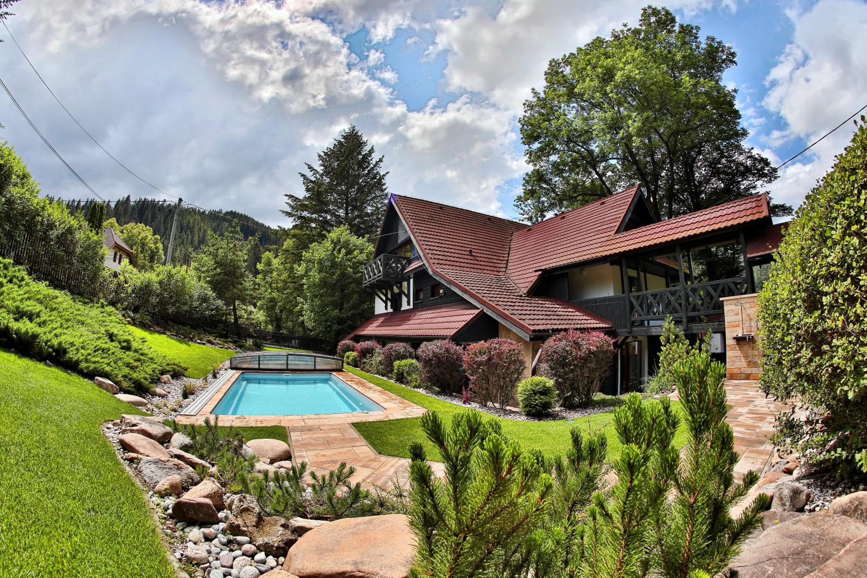 Hotel Penzión Malužiná - Image 1