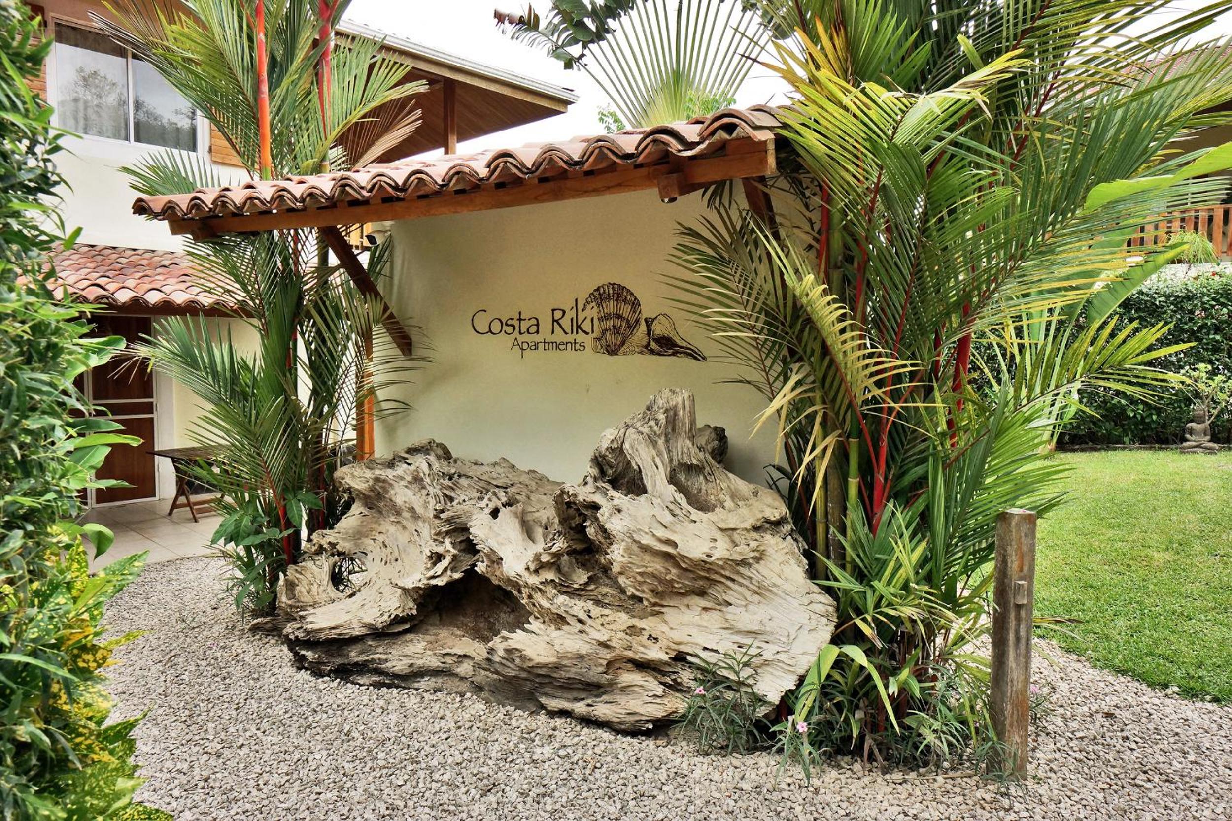 Costa Riki Apartments