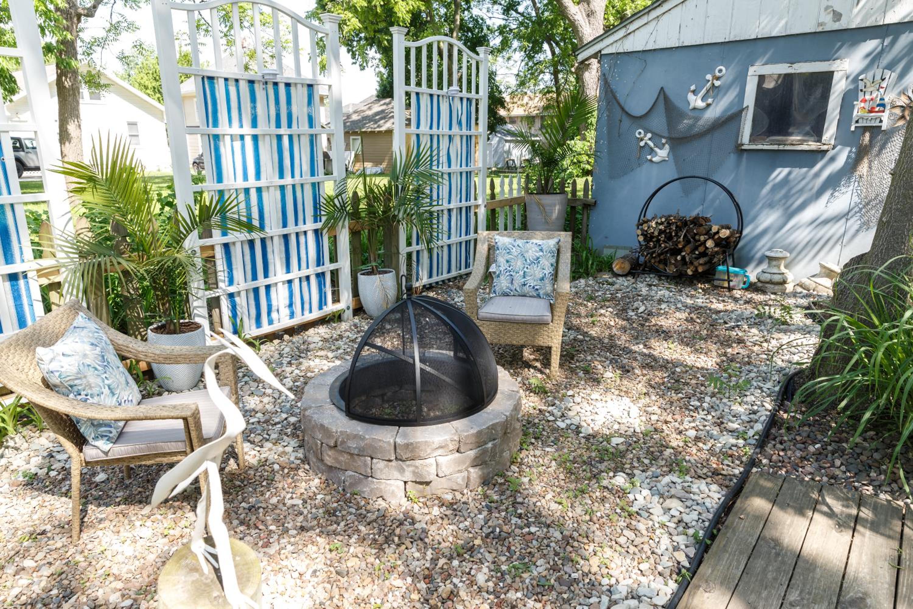 Silver Heart Inn & Cottages
