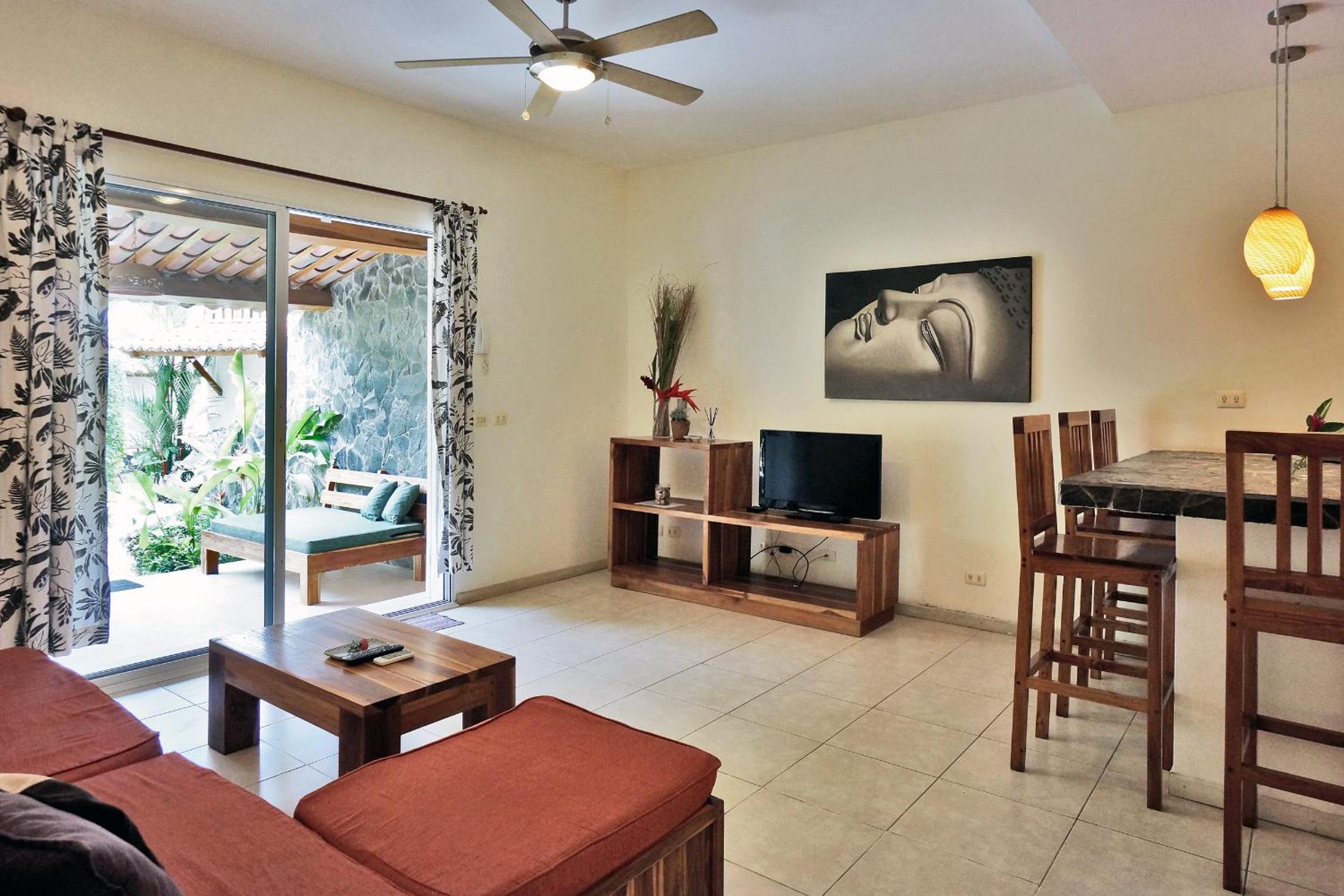 Costa Riki Apartments