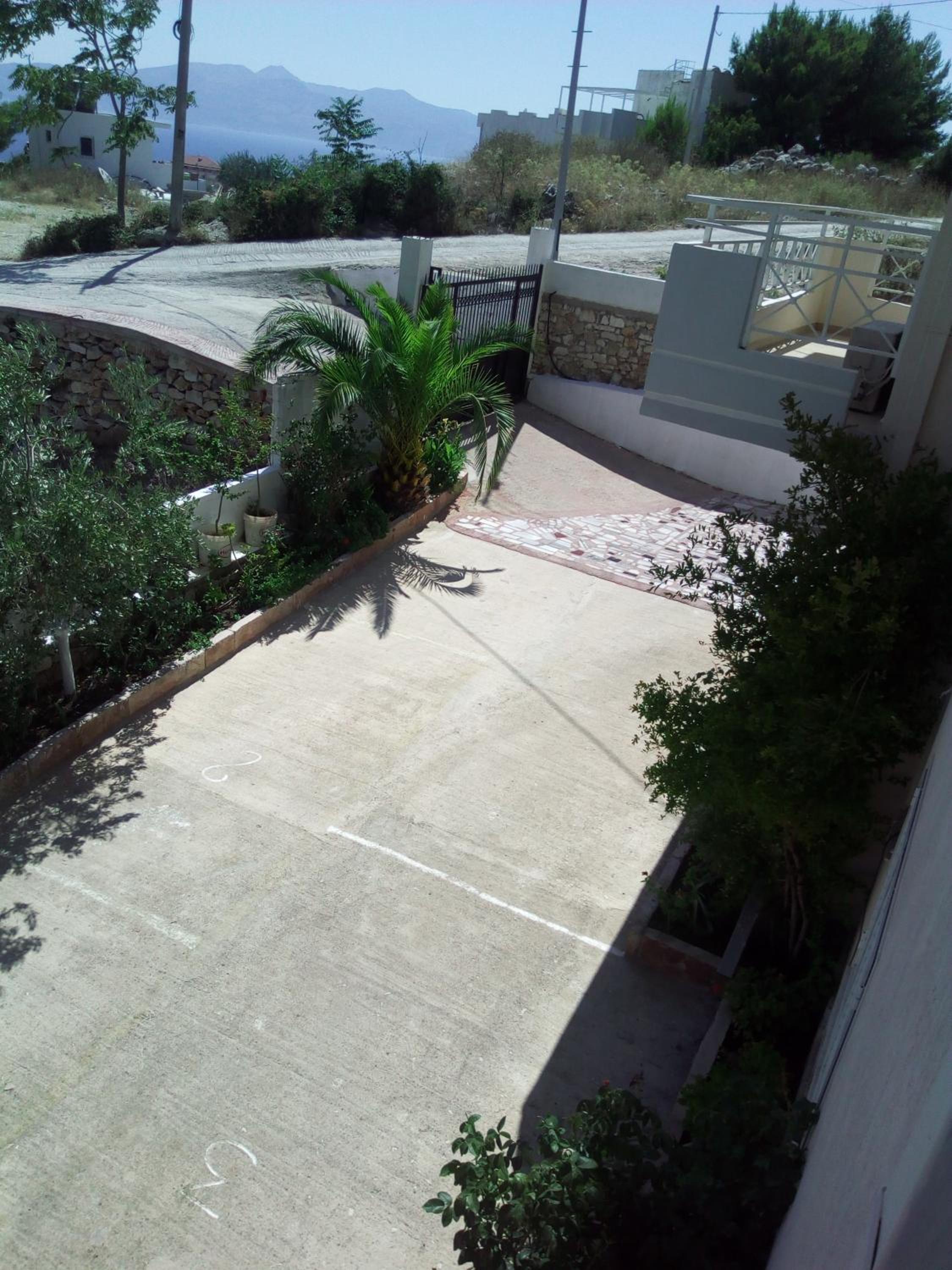 Mariana Apartments