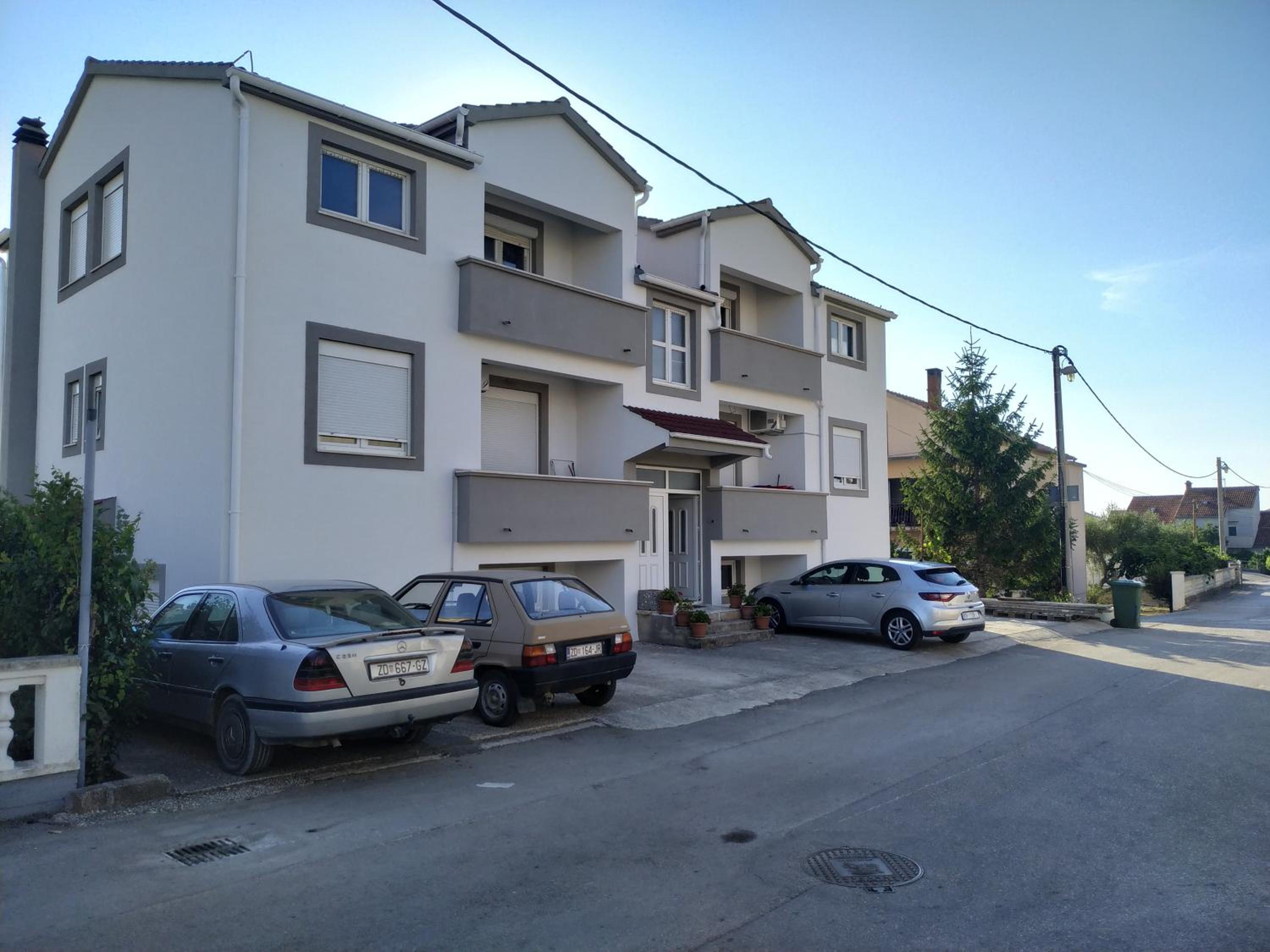 Ravkin Apartments