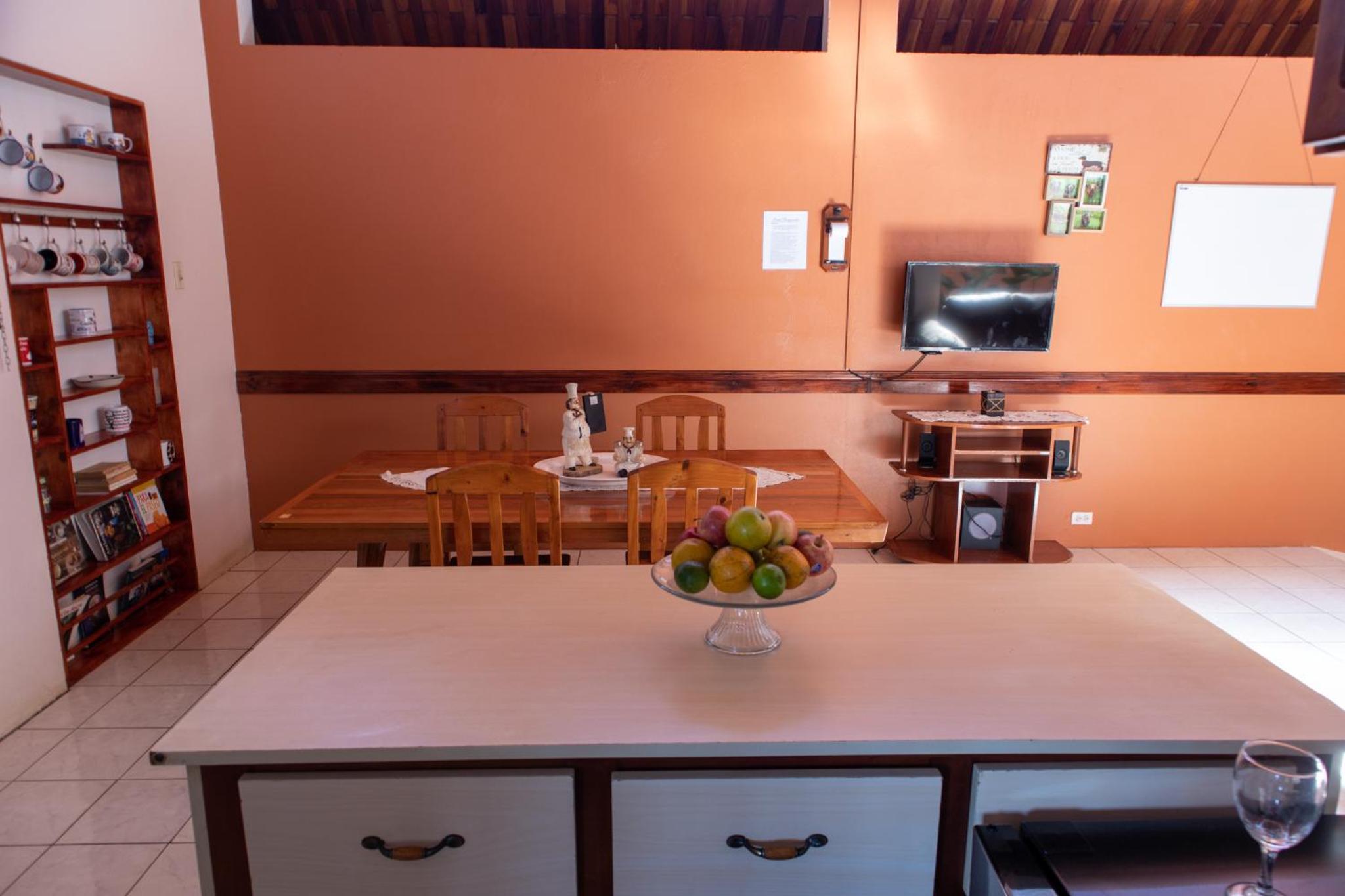 Hostel Bouganvilia Bed and Breakfast