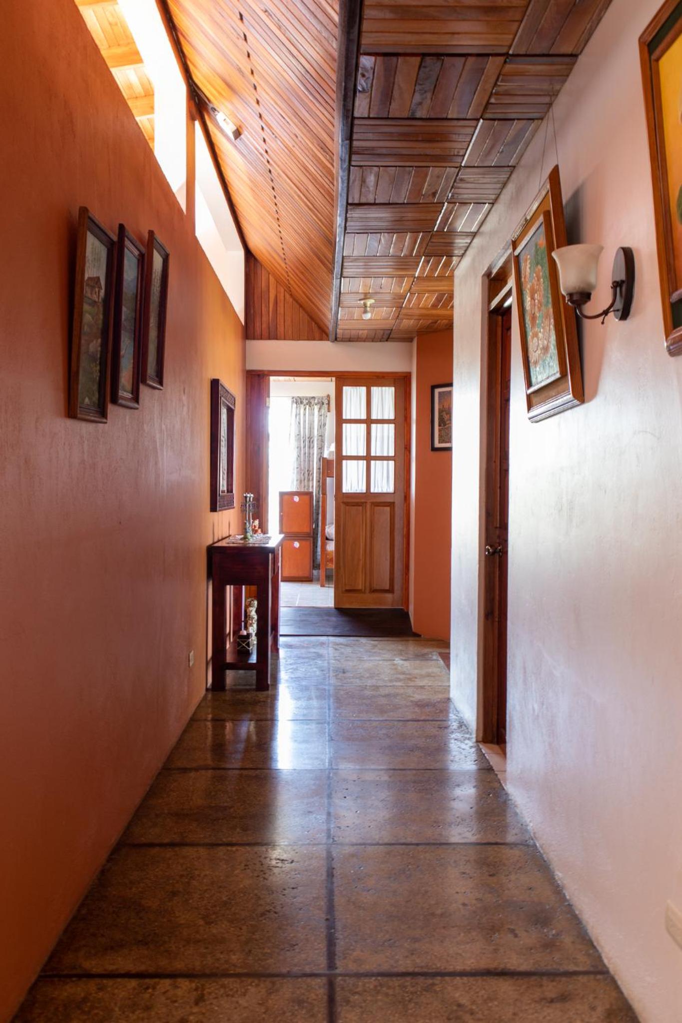 Hostel Bouganvilia Bed and Breakfast