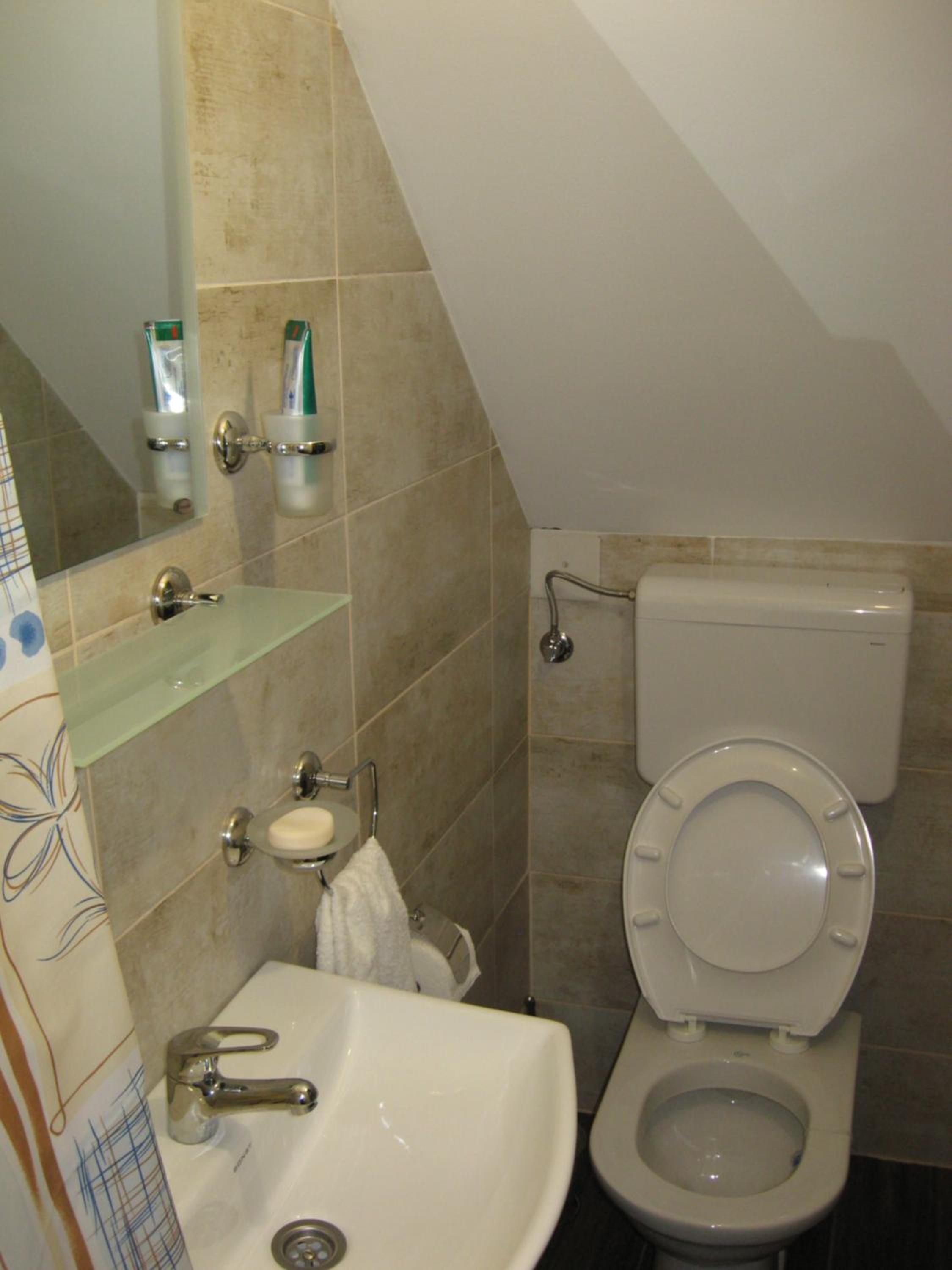 Photo 51