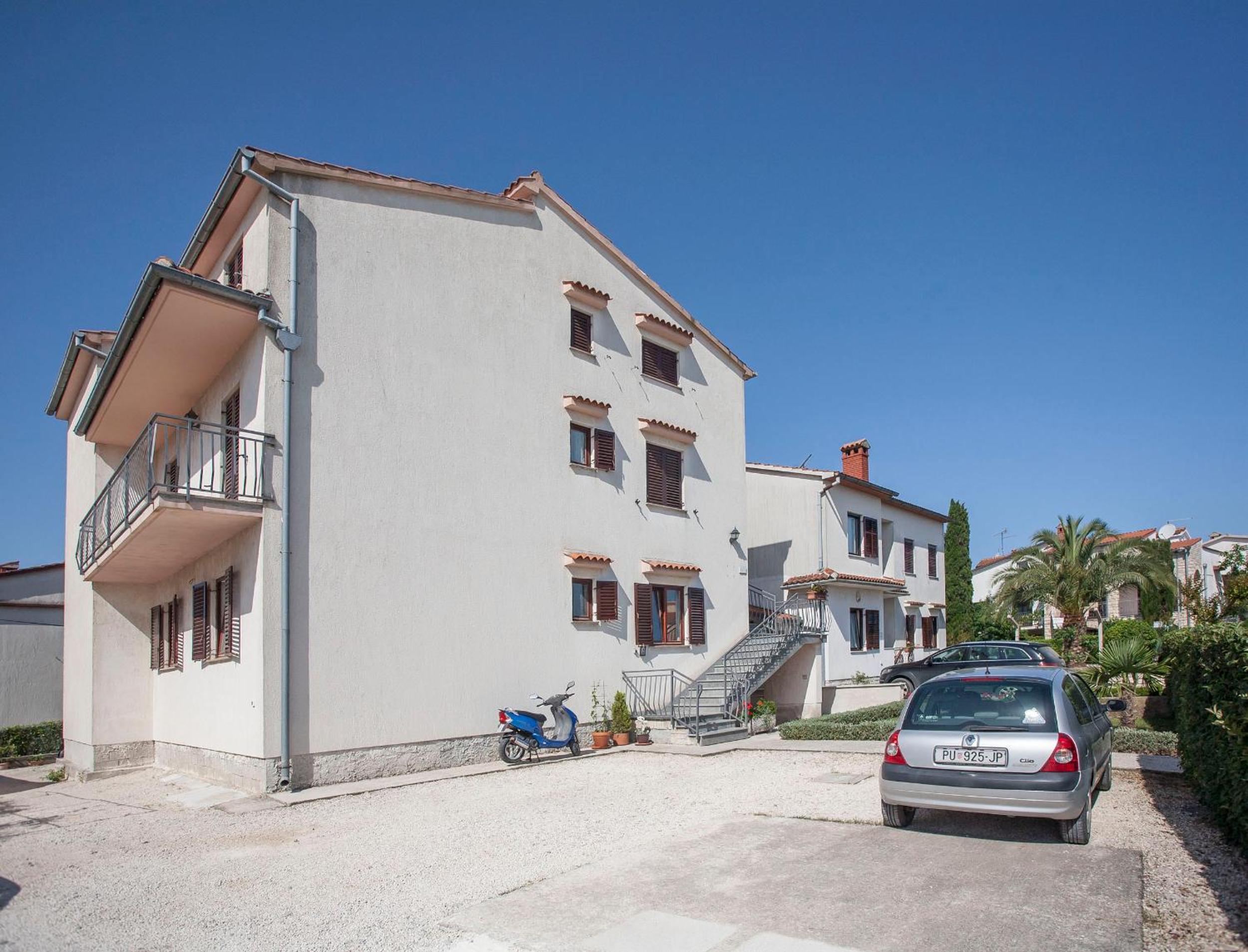 Apartmani Dragica view 3