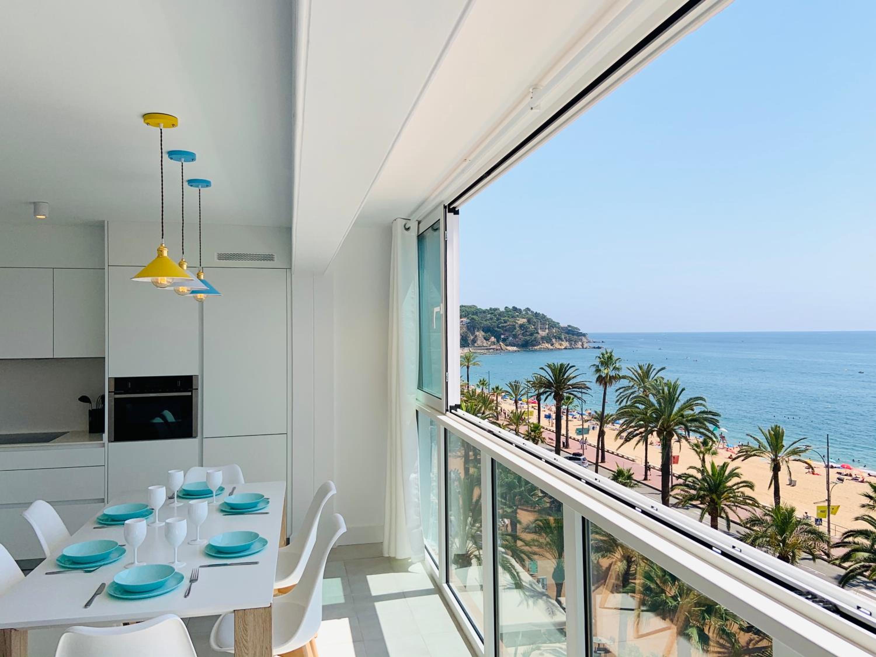Seafront New Apartment Boutique photo 2