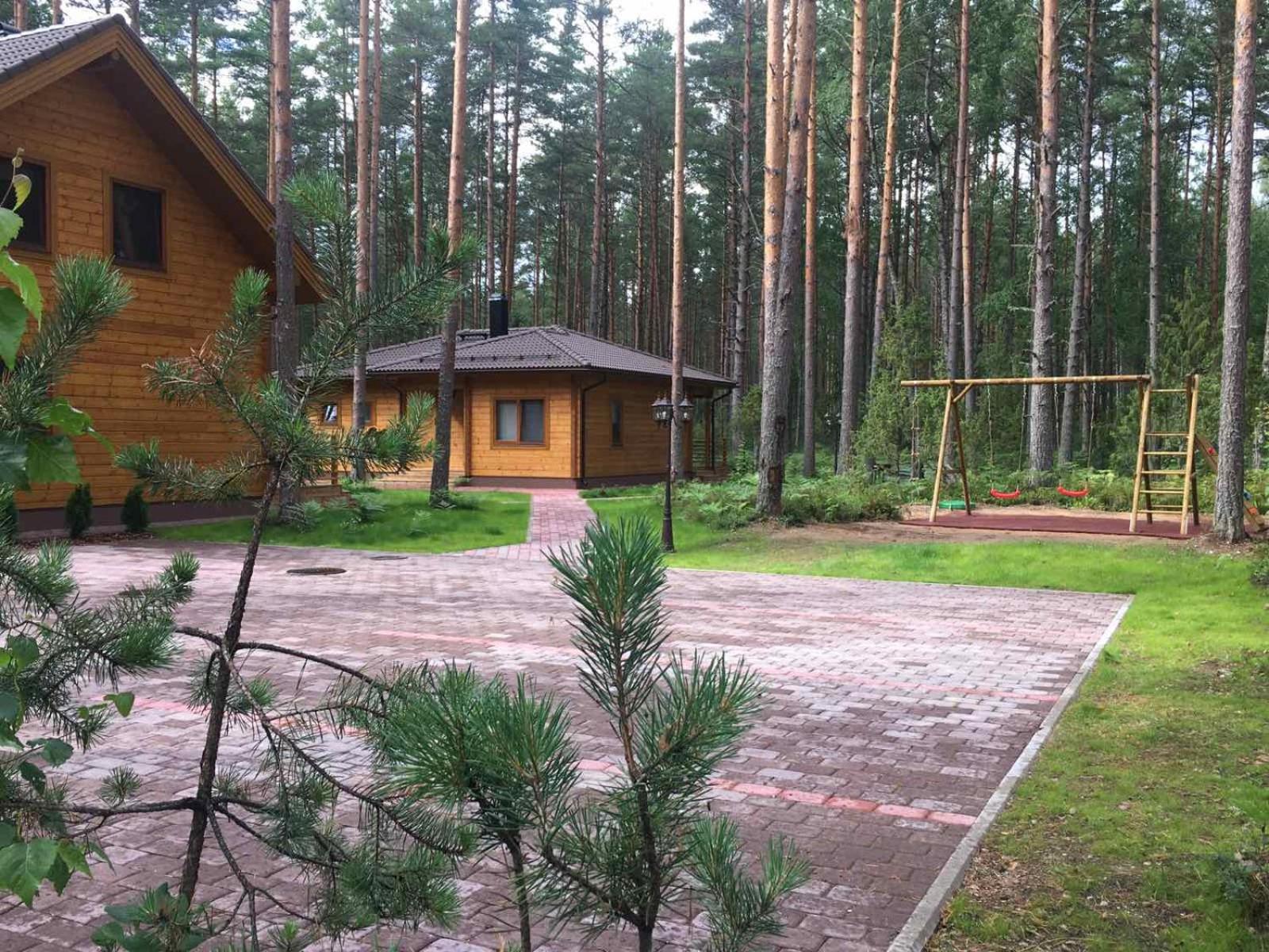 Donar cottage