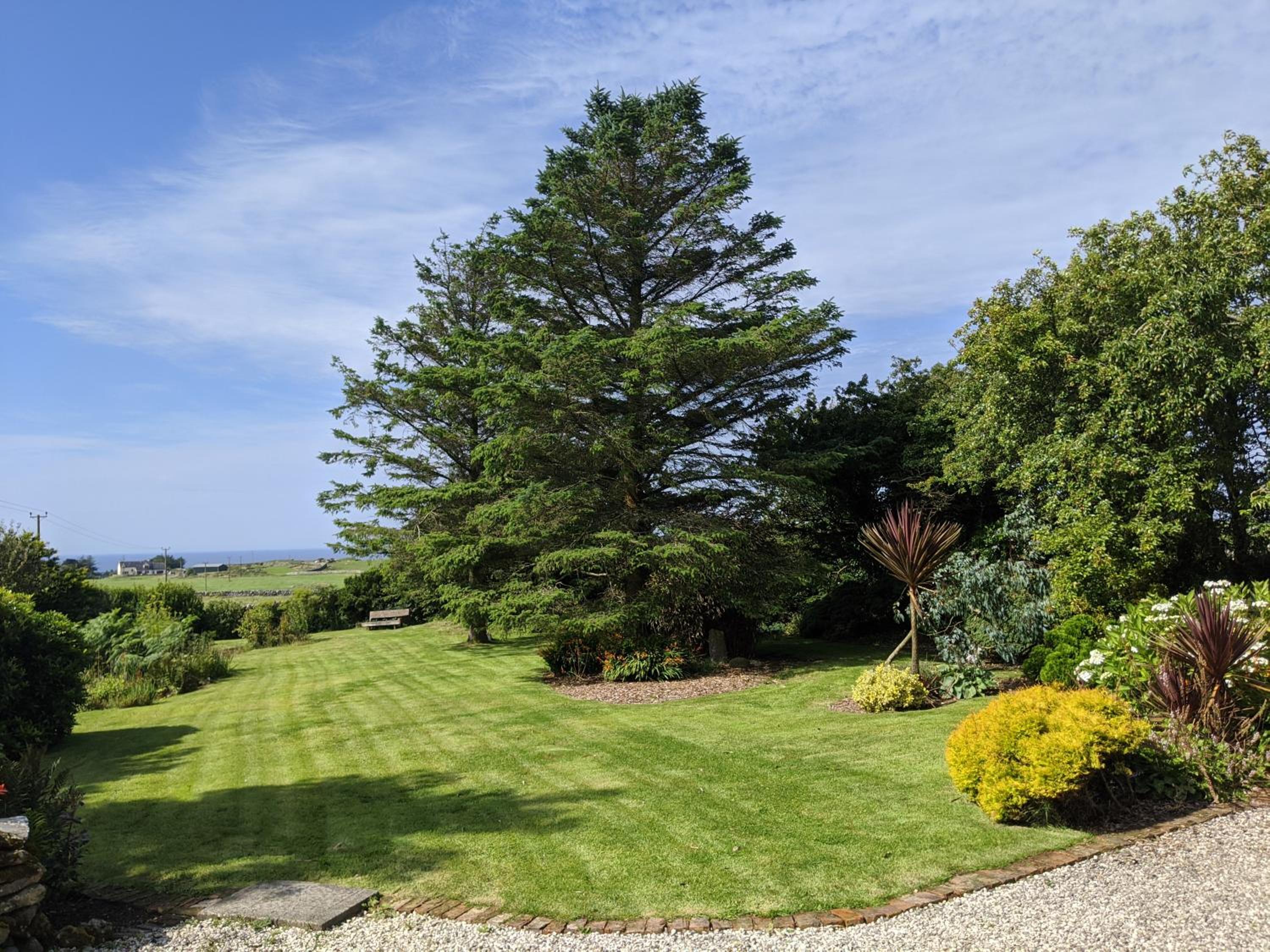 Cosy, Coastal Retreat with a Large Garden view 2