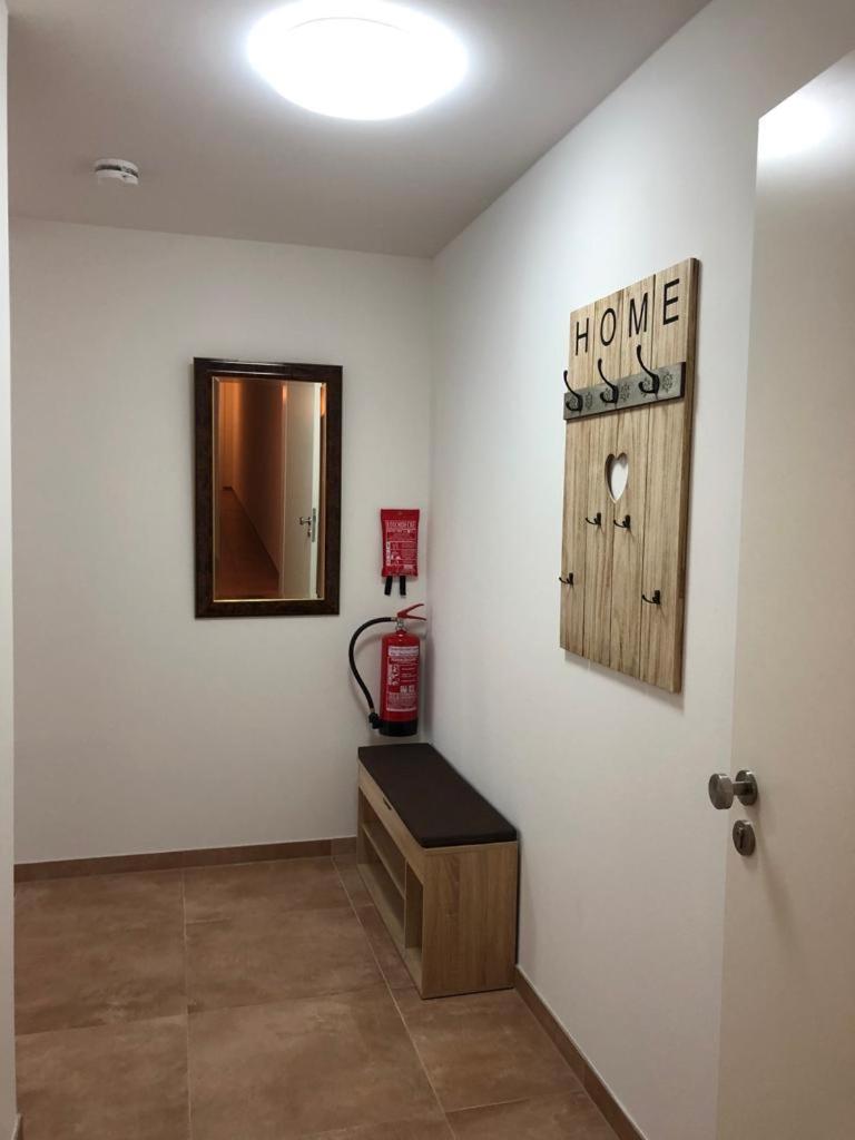 Pension Chen, 2 Doppelzimmer , EBK, separater Balkon view 4