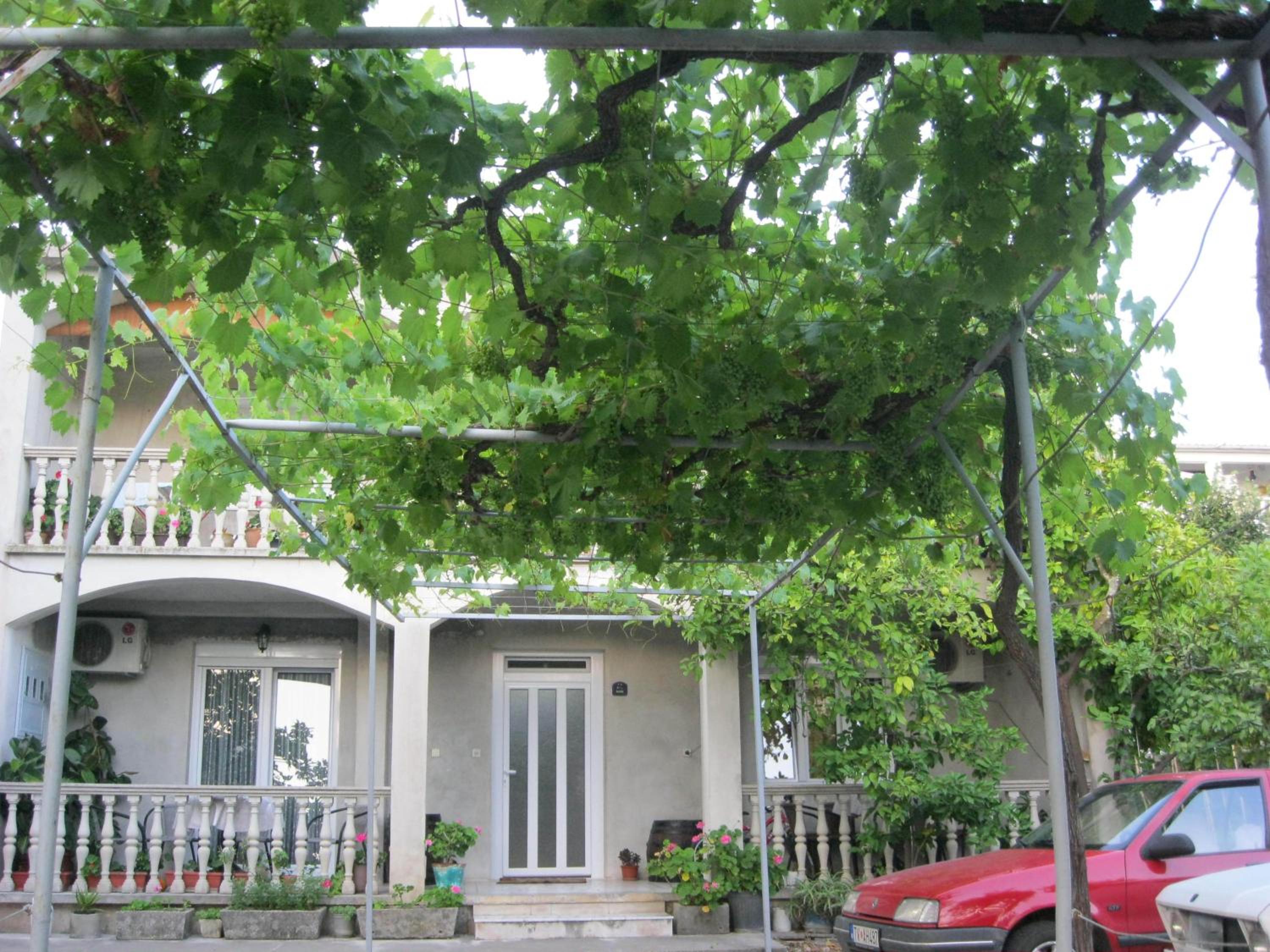 Hotel Apartments Miana - Image 1