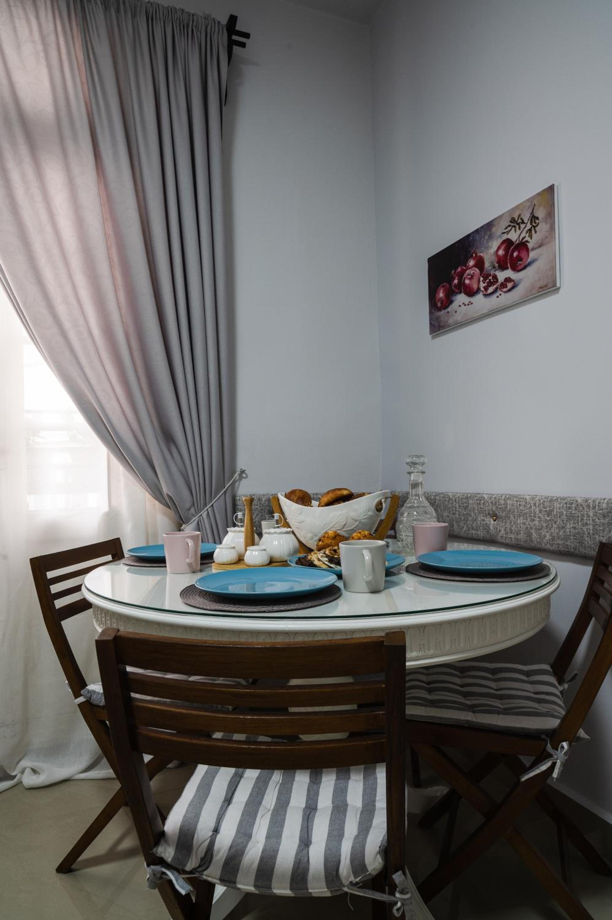 Polytimon, an Athenian neoclassical apartment