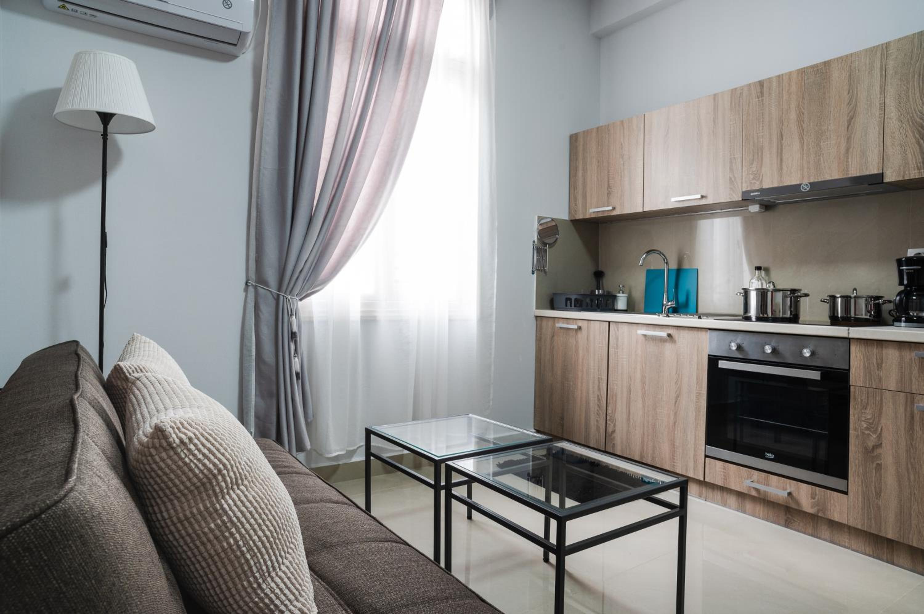 Polytimon, an Athenian neoclassical apartment
