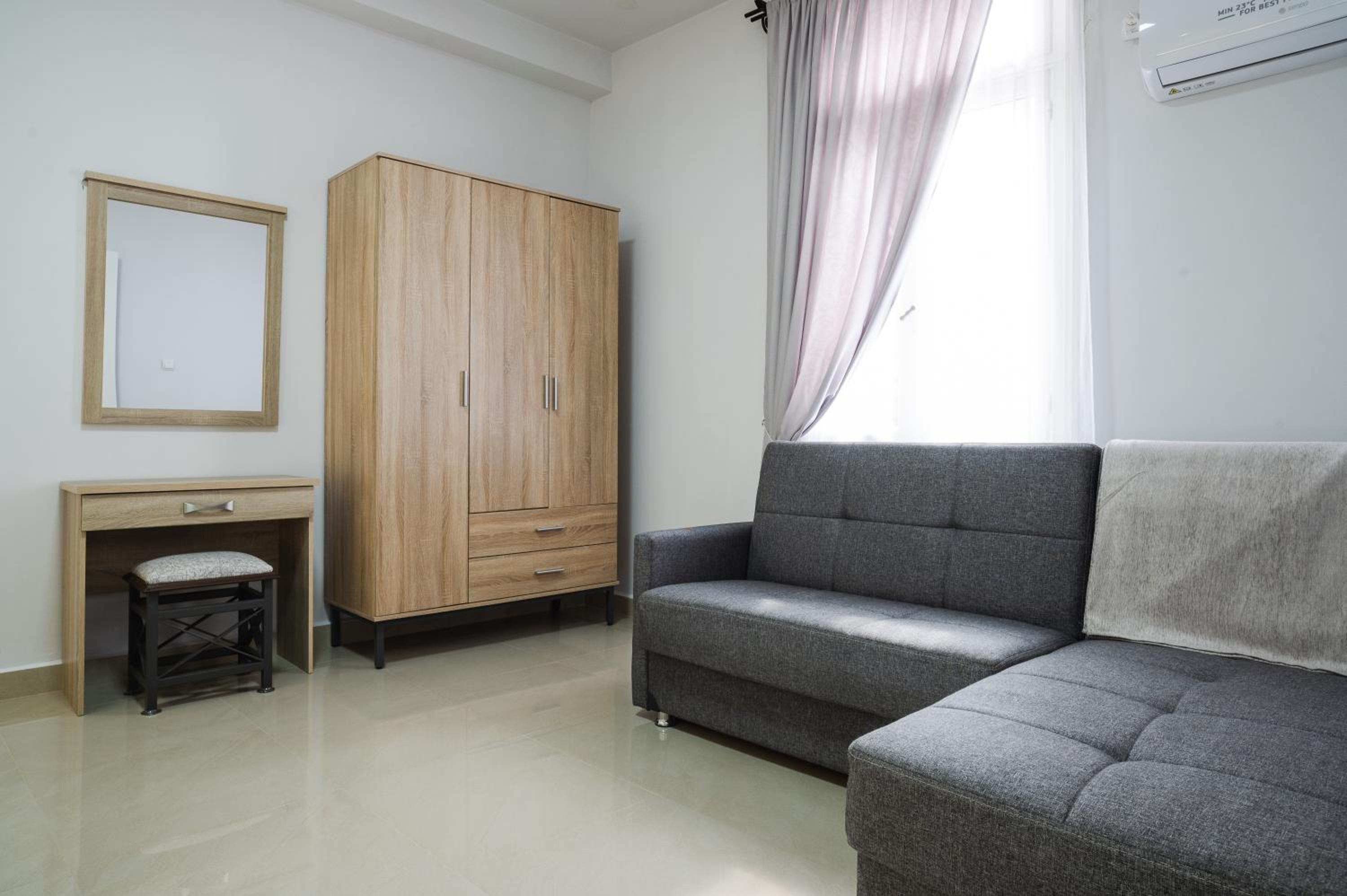 Polytimon, an Athenian neoclassical apartment