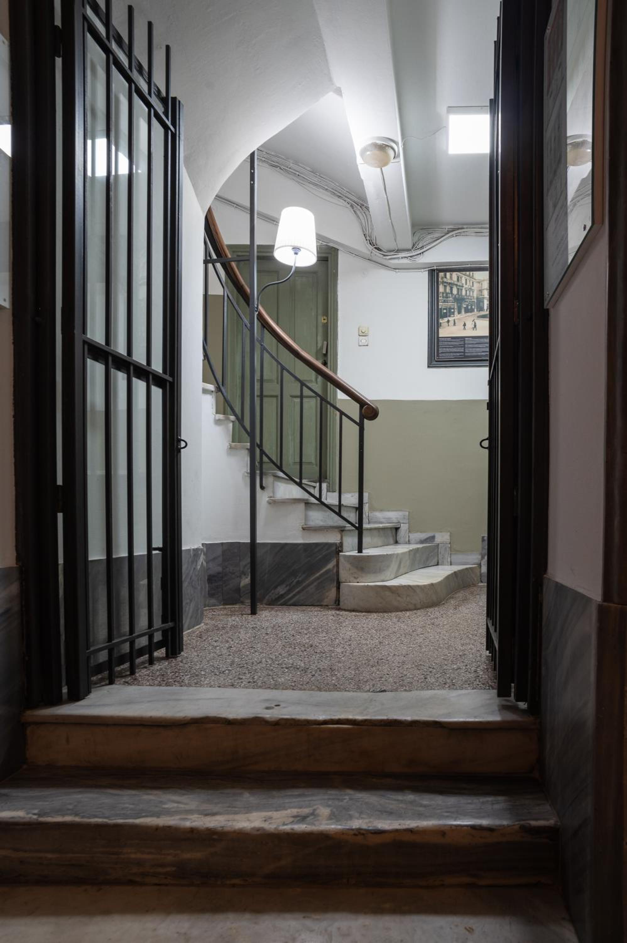 Polytimon, an Athenian neoclassical apartment