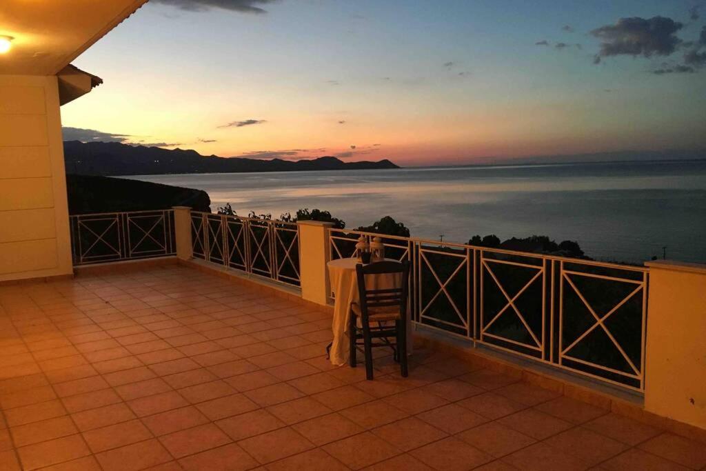 Villa Aegean view 3