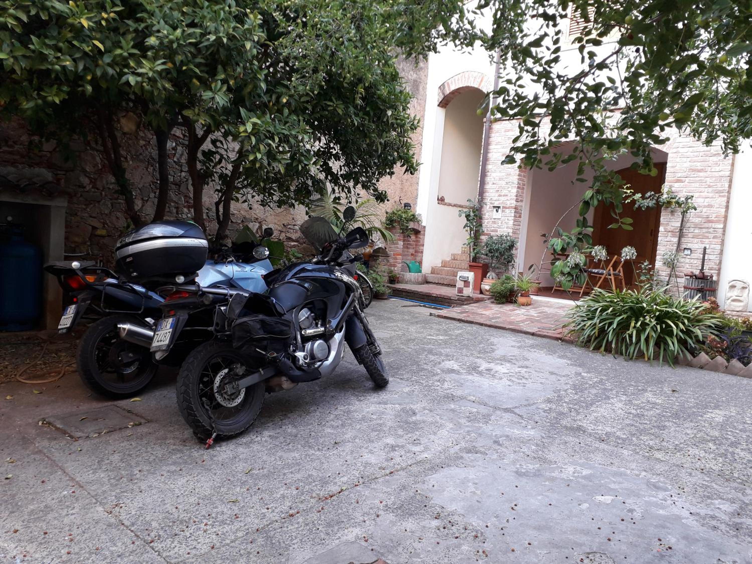Photo 18
