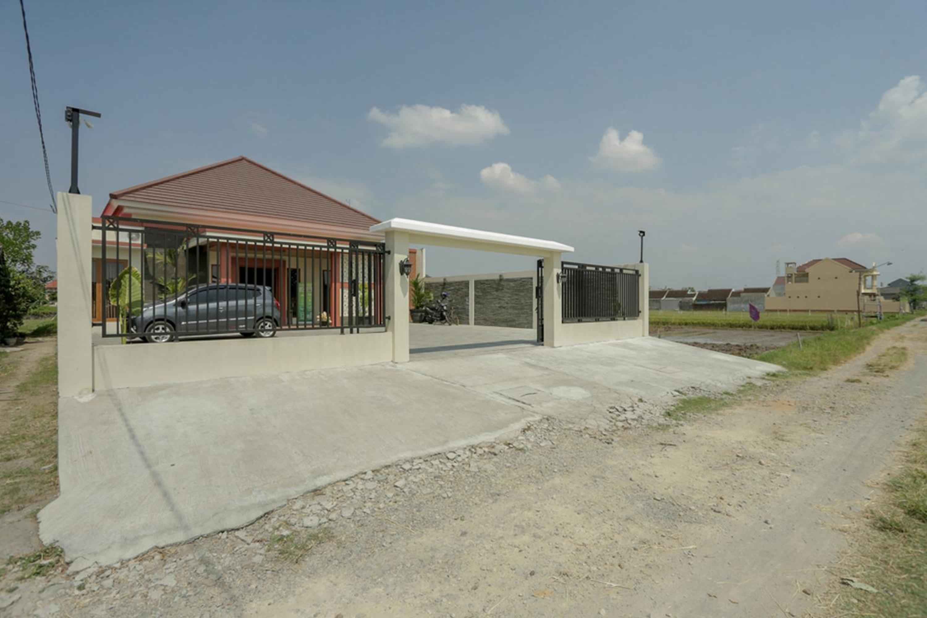 IDR Green Guest House Syariah Mitra RedDoorz