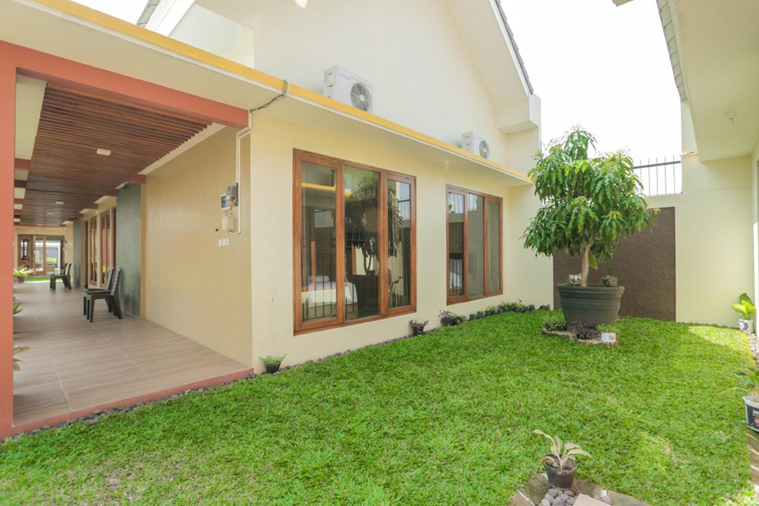 Solo Vacations - IDR Green Guest House Syariah Mitra RedDoorz - Property Image 48