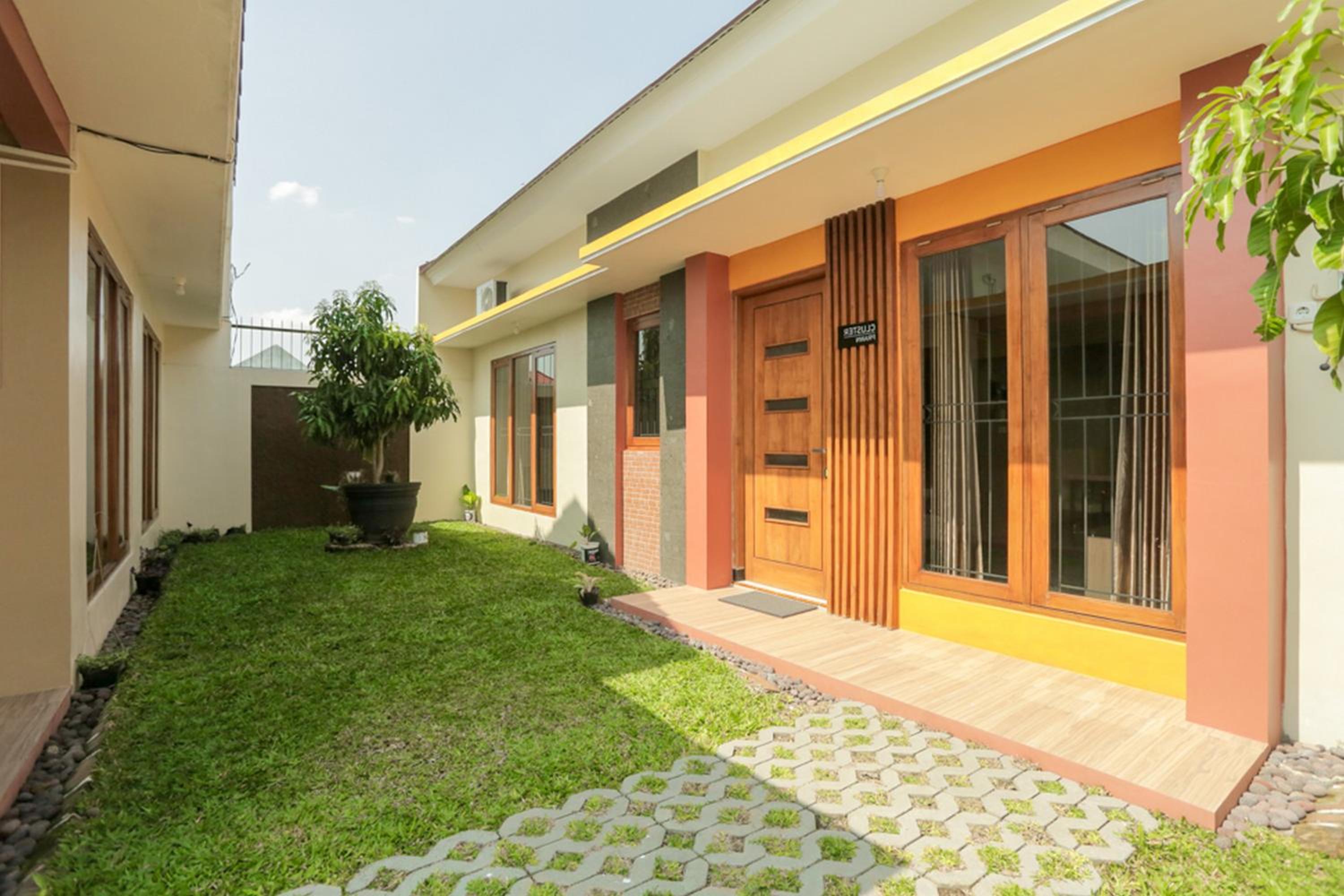 Solo Vacations - IDR Green Guest House Syariah Mitra RedDoorz - Property Image 47