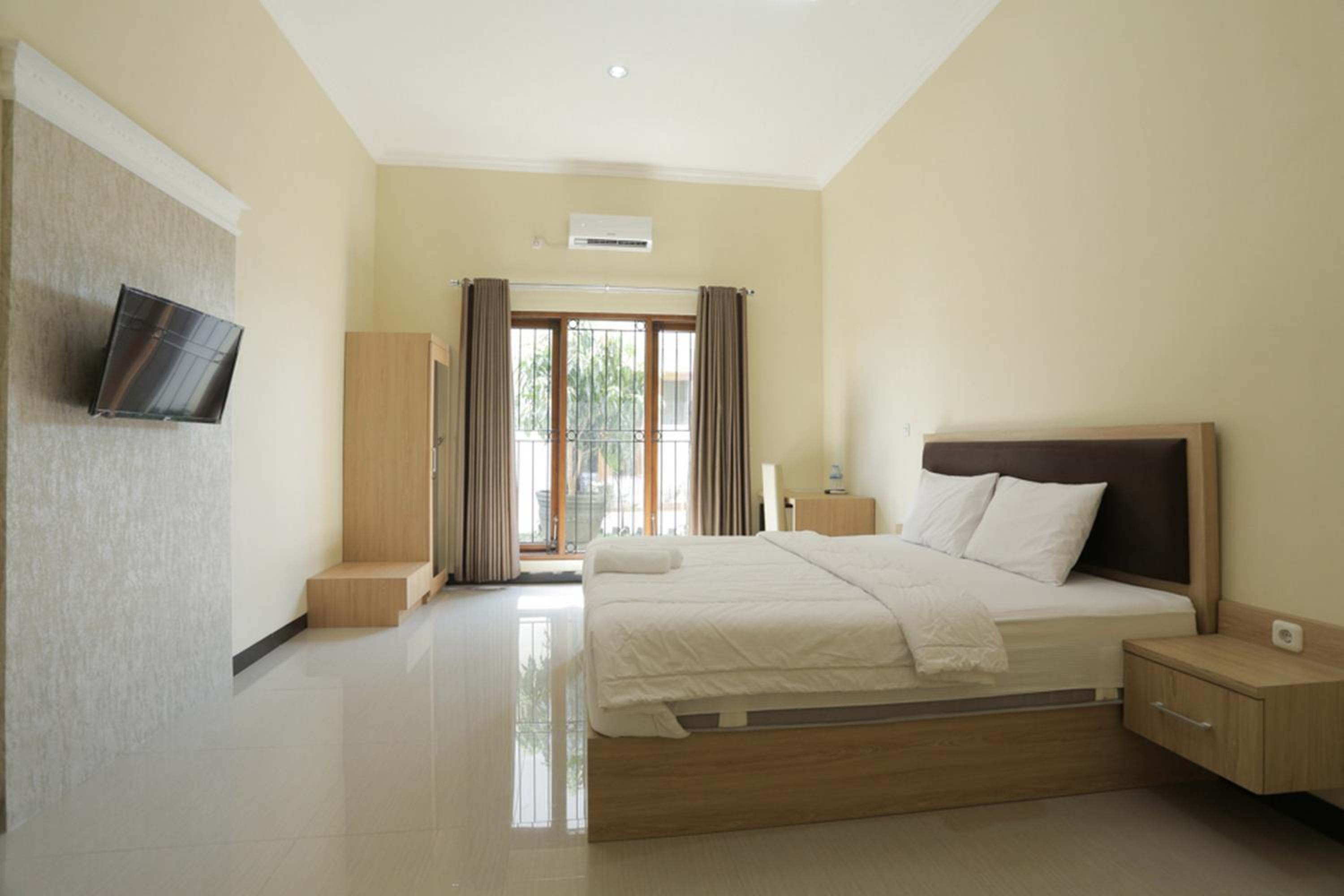 IDR Green Guest House Syariah Mitra RedDoorz, Solo - 19