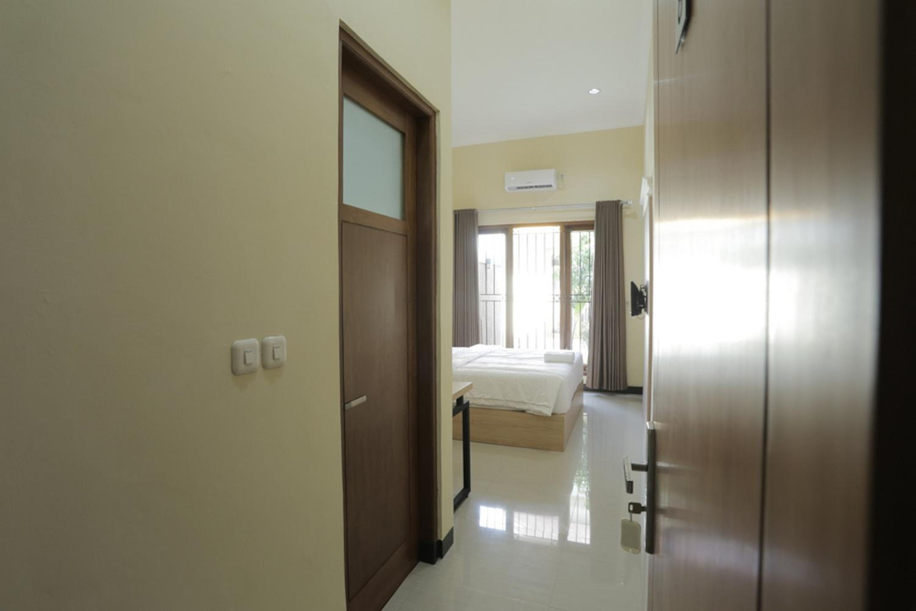 IDR Green Guest House Syariah Mitra RedDoorz, Solo - 17