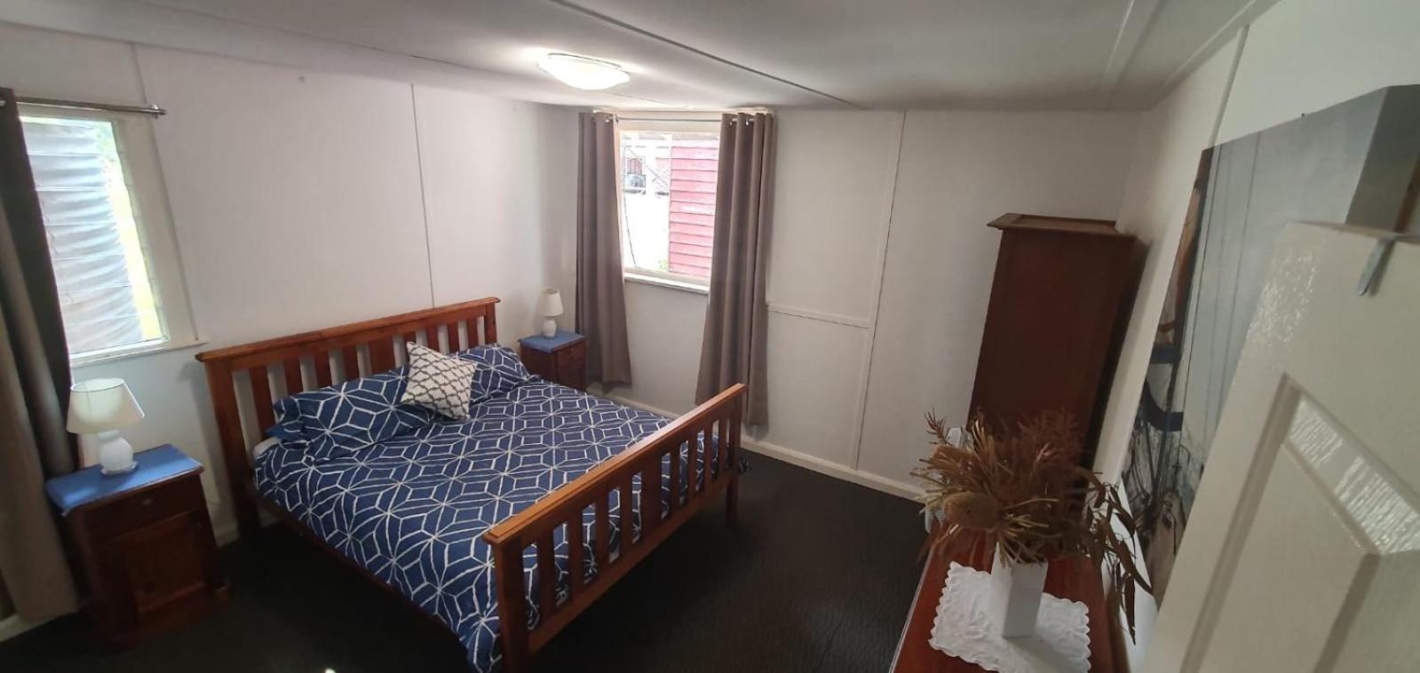 Riverfront Cottage in Booderee National Park at Christians Minde
