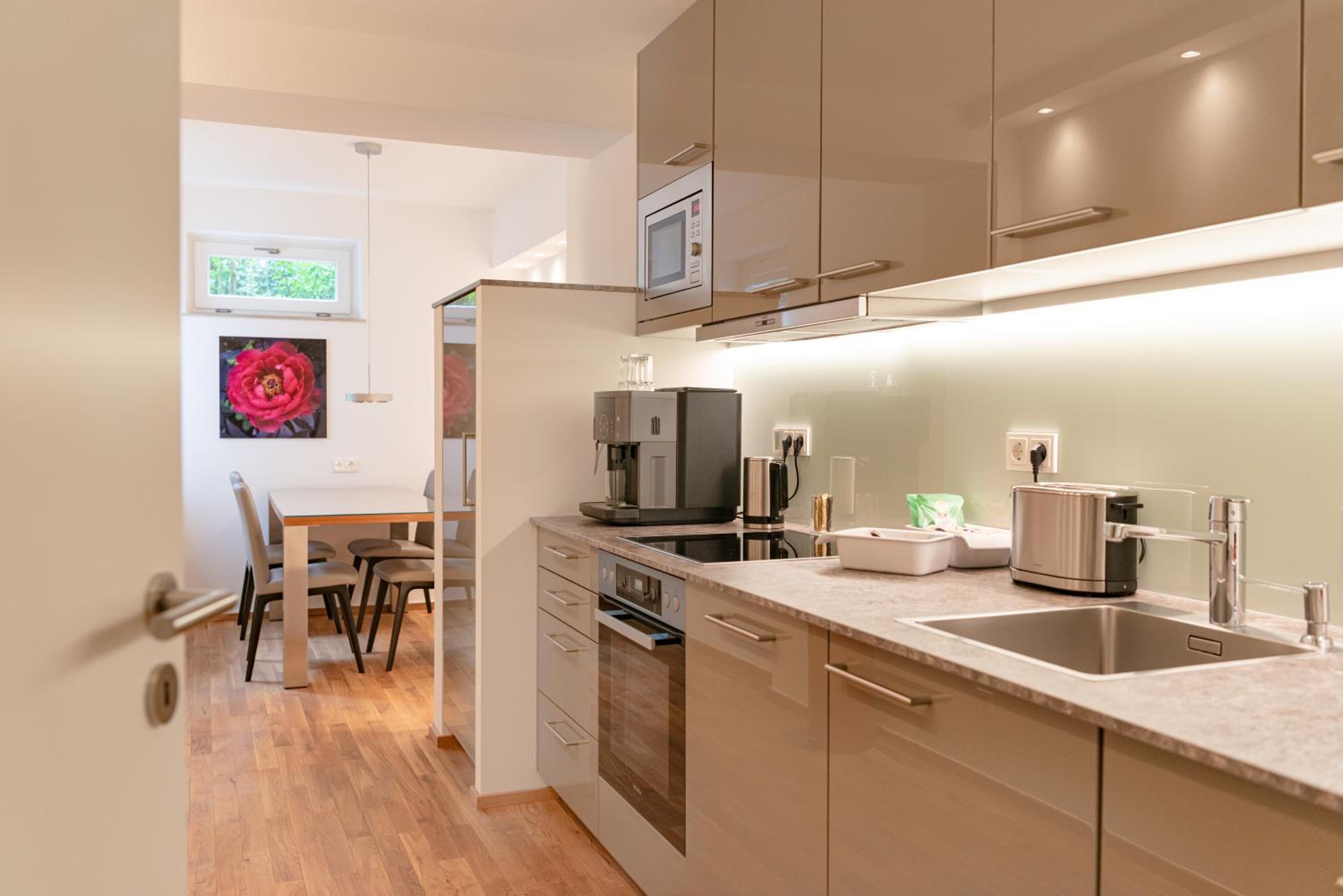 FirstClass Apartments view 5