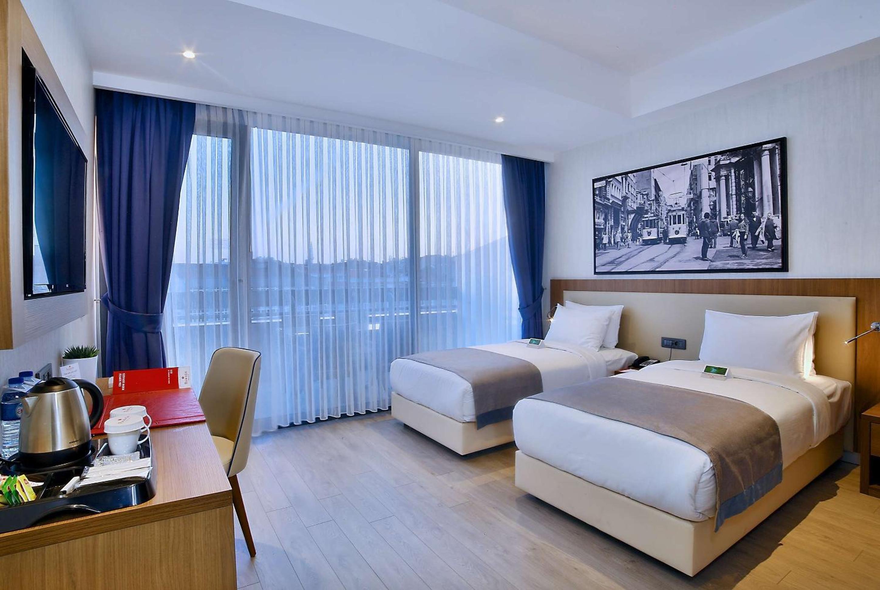 Ramada by Wyndham İstanbul Eski Şehir - Image 34
