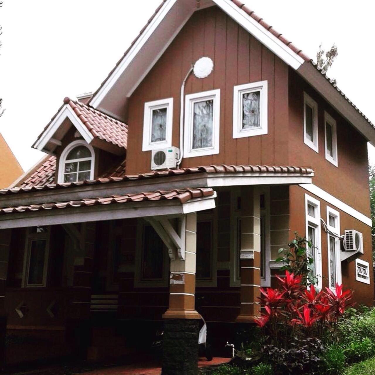Zevannya Villa Kota Bunga view 5