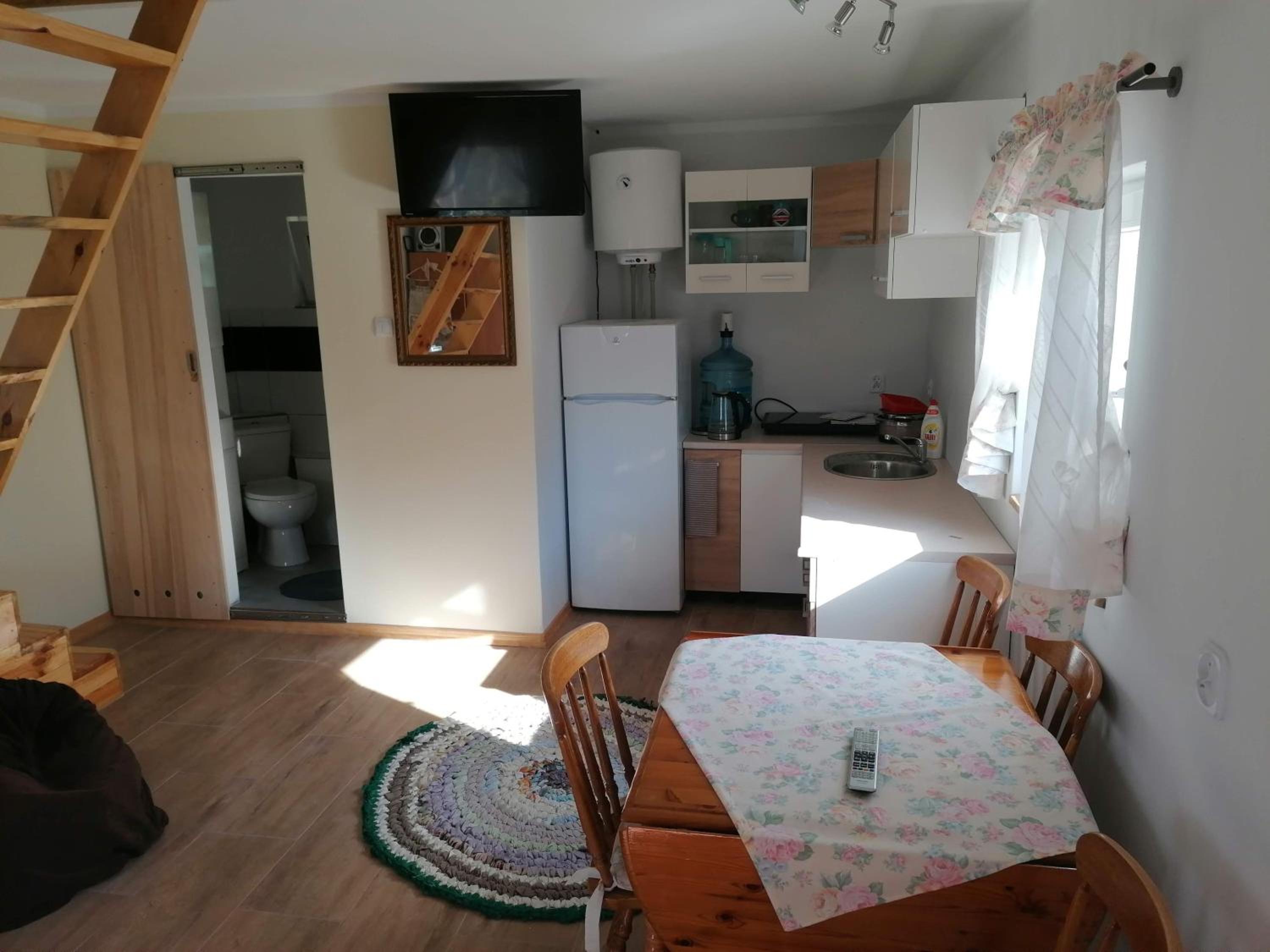 Noclegi Pod Dachem pokoje gościnne domek letniskowy na wynajem agroturystyka wakacje view 3