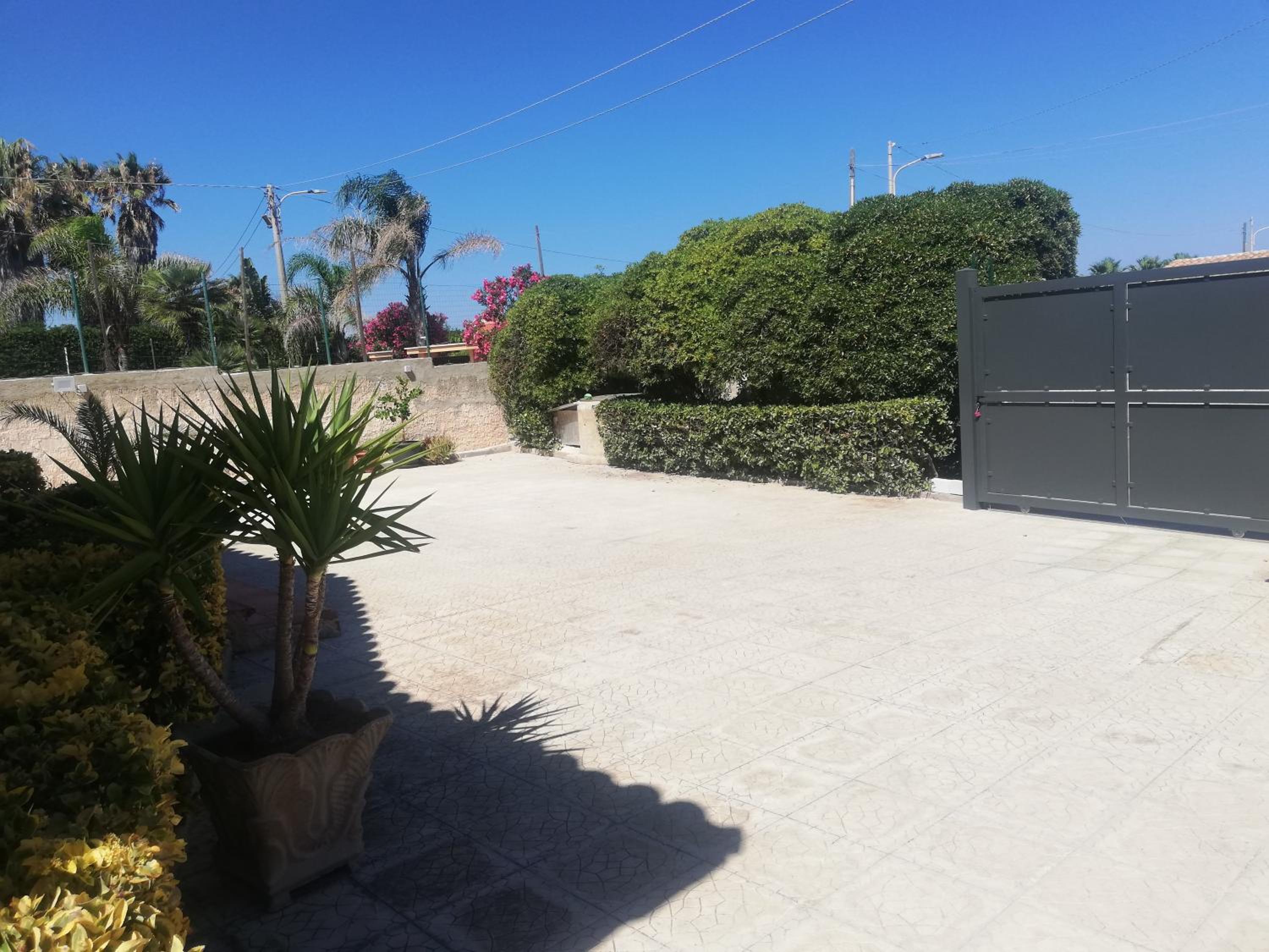 Villa dai Gigli Rossi (100m dal mare)